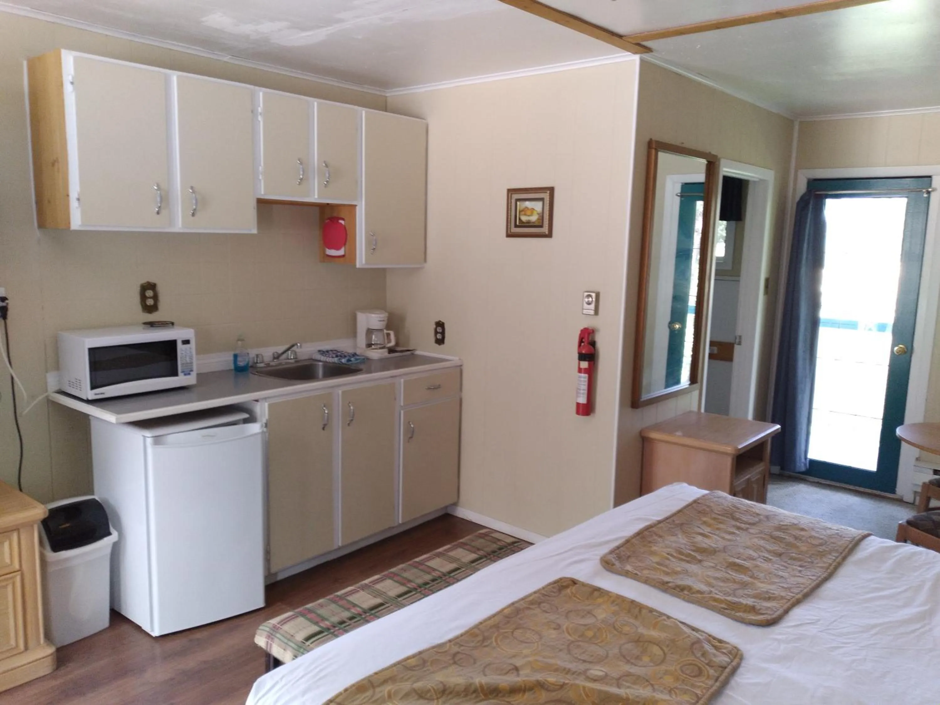 Bed in AppleTree Inn