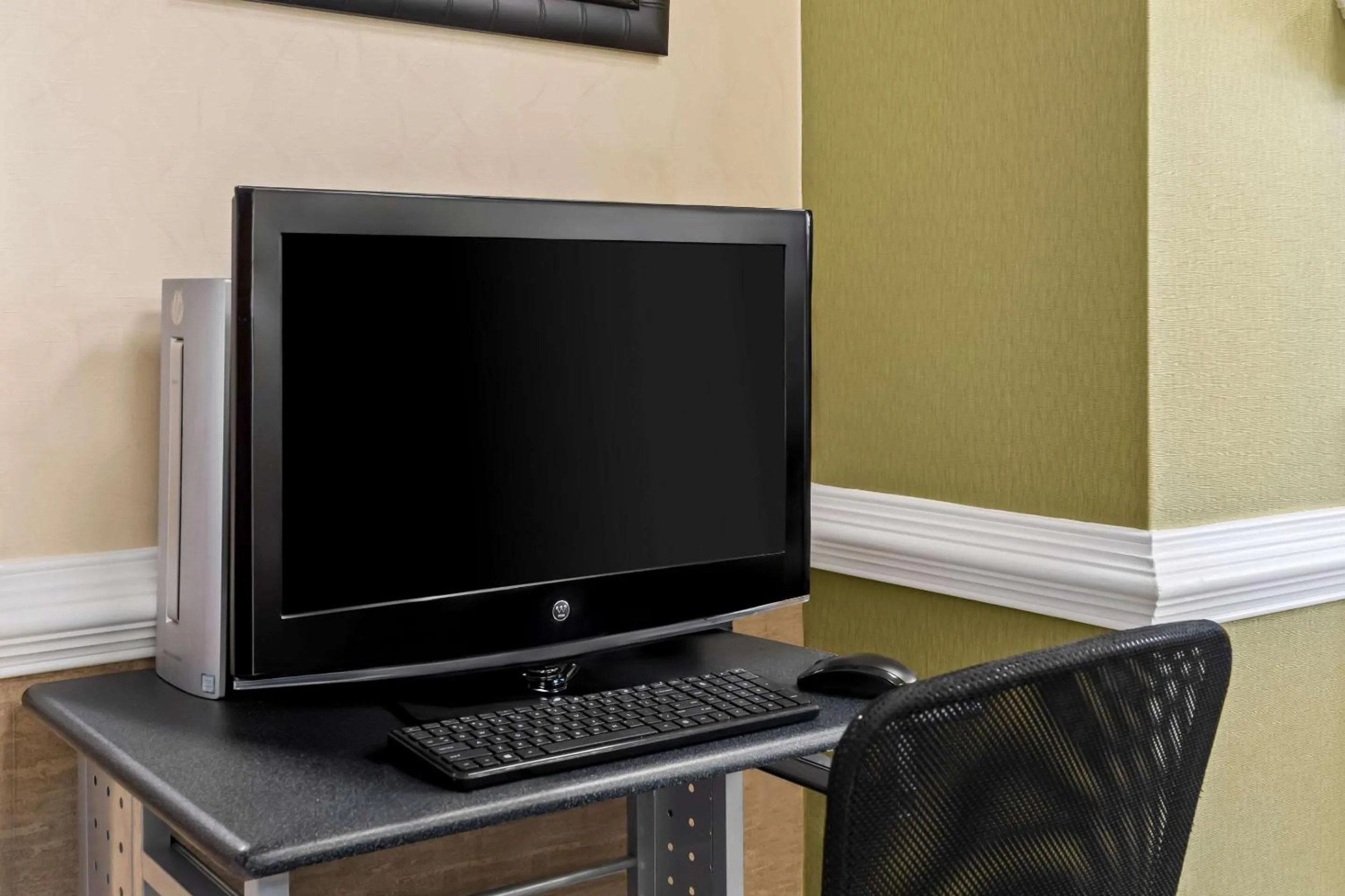 Business facilities in Quality Inn Fayetteville Near Historic Downtown Square