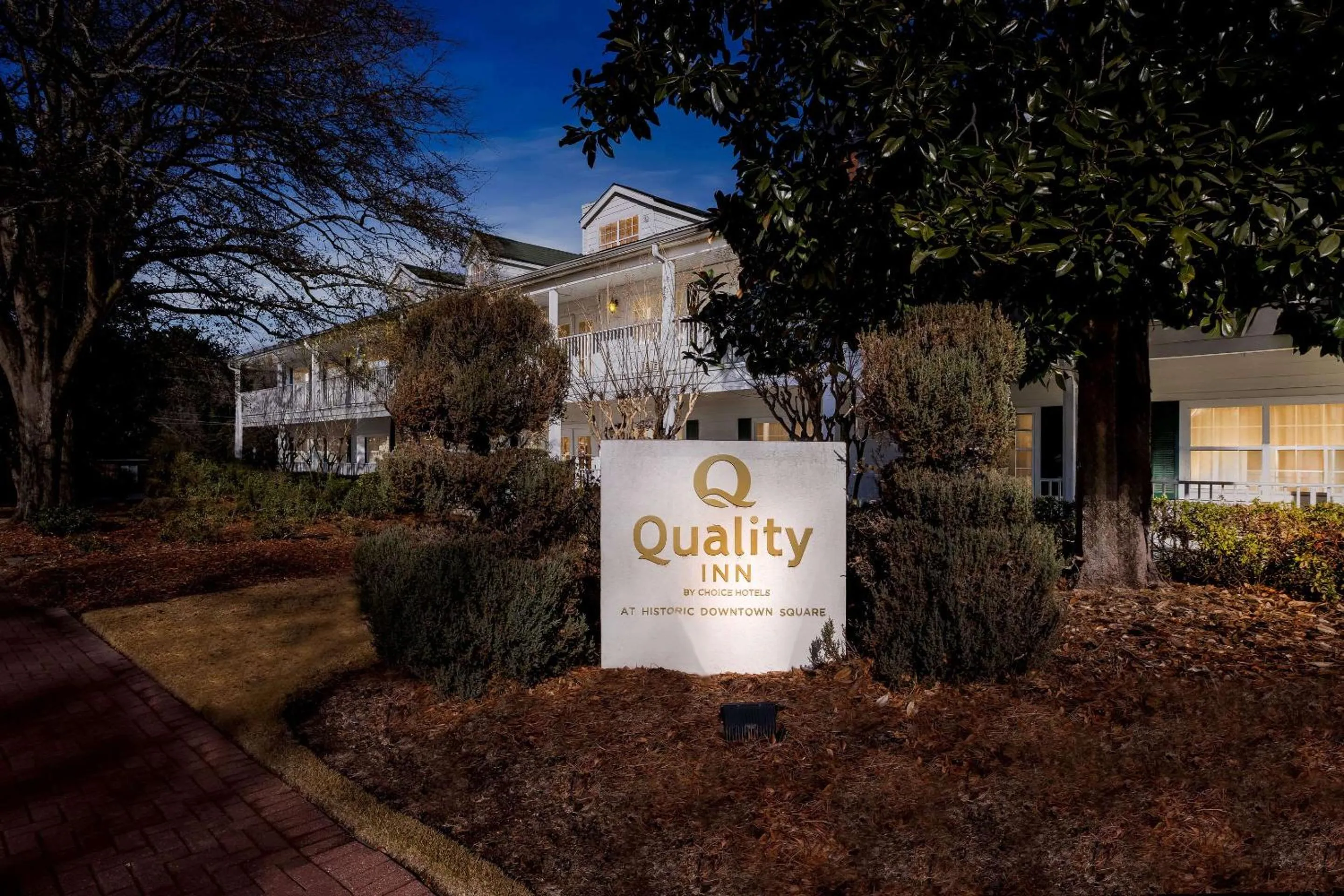 Property building in Quality Inn Fayetteville Near Historic Downtown Square