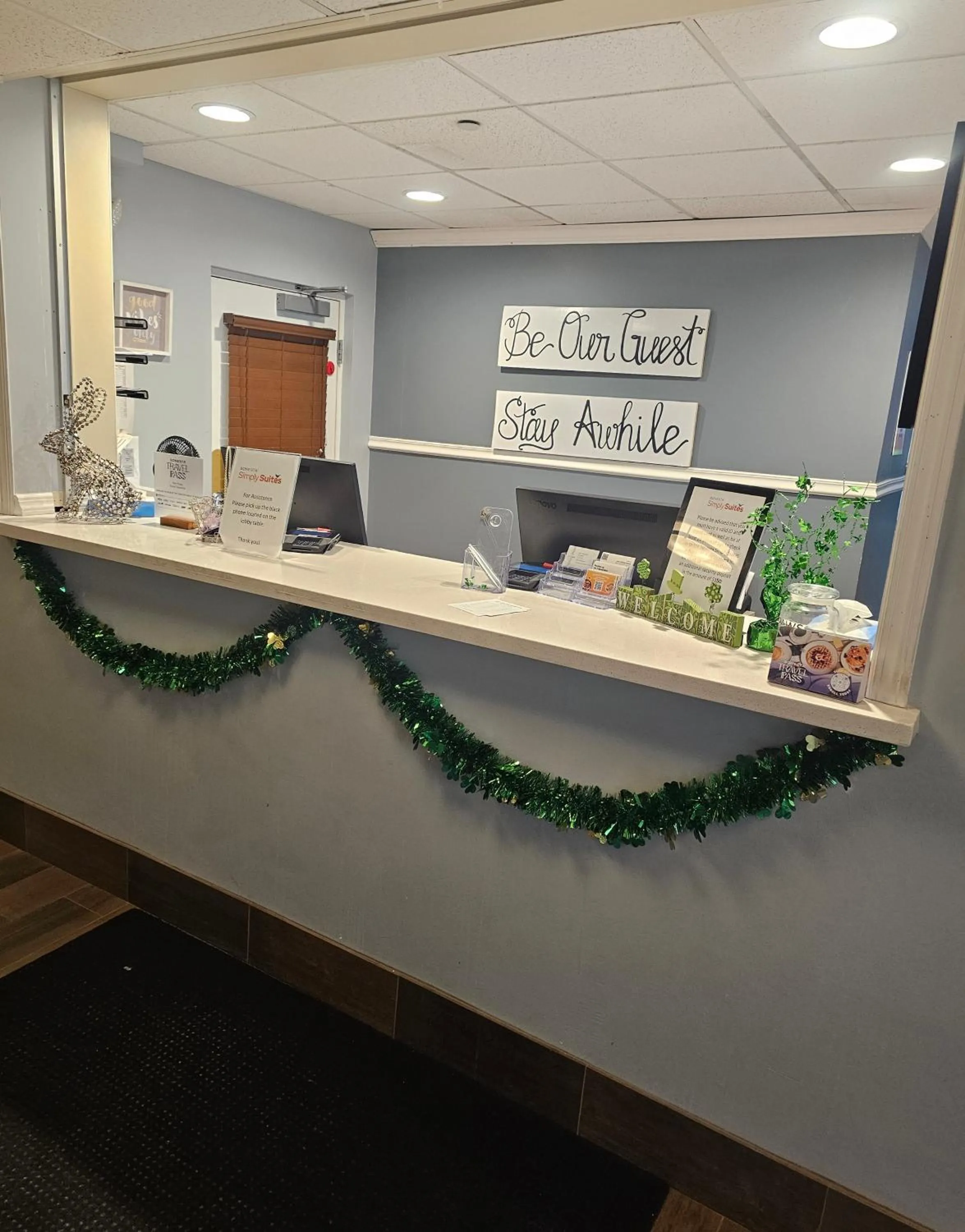 Lobby or reception in Sonesta Simply Suites Nanuet