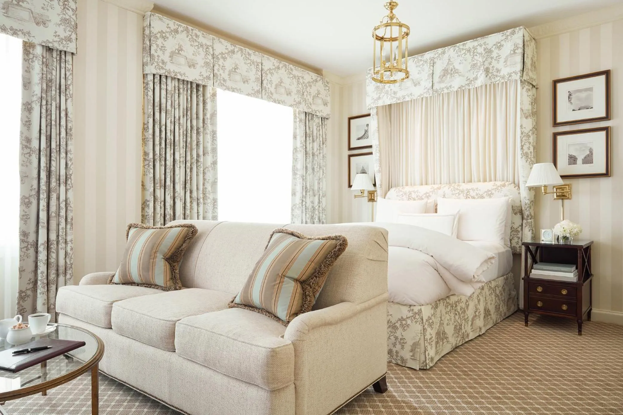 Bed in The Hay - Adams