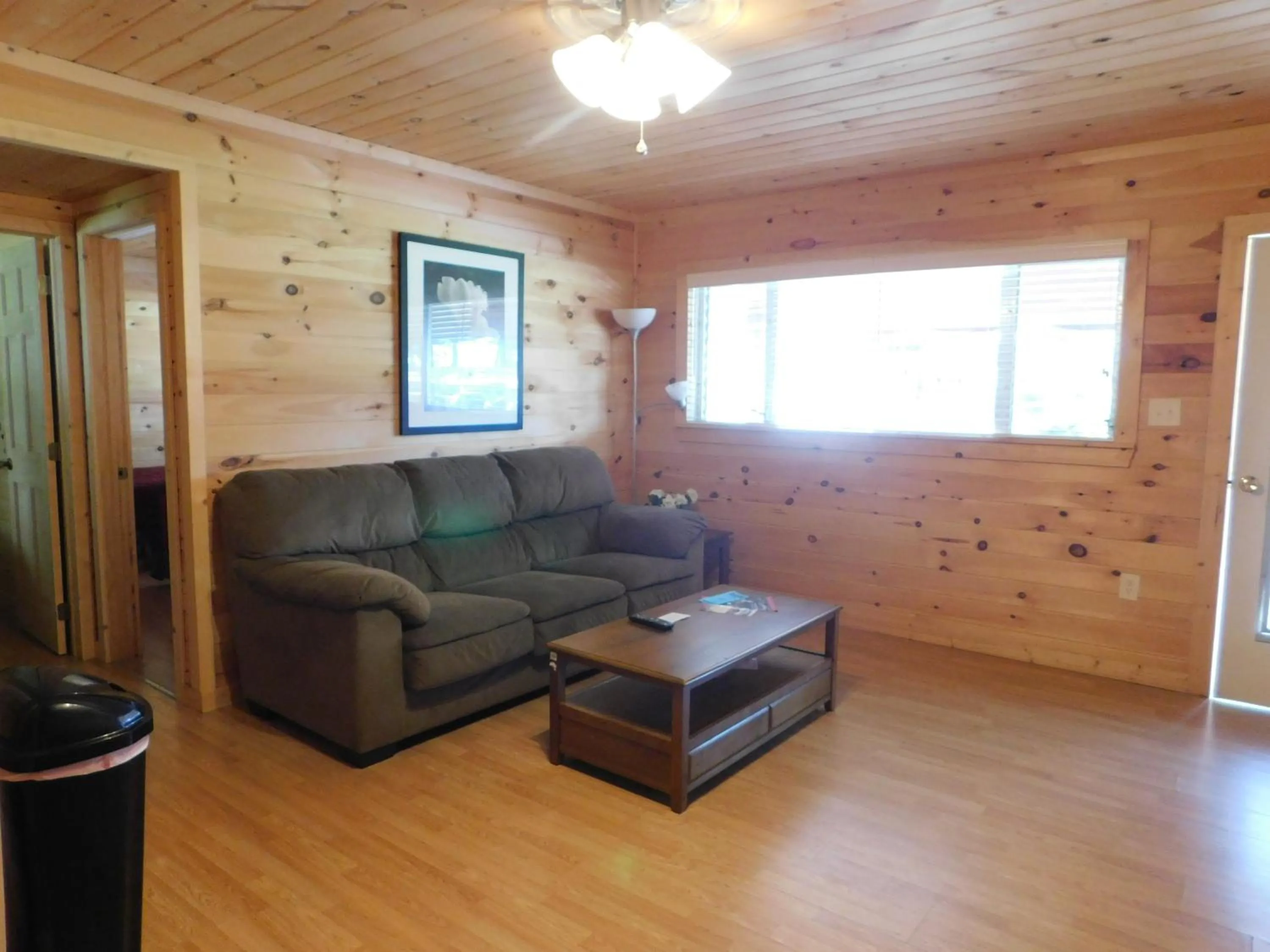 Living room in Olympian Resort Motel