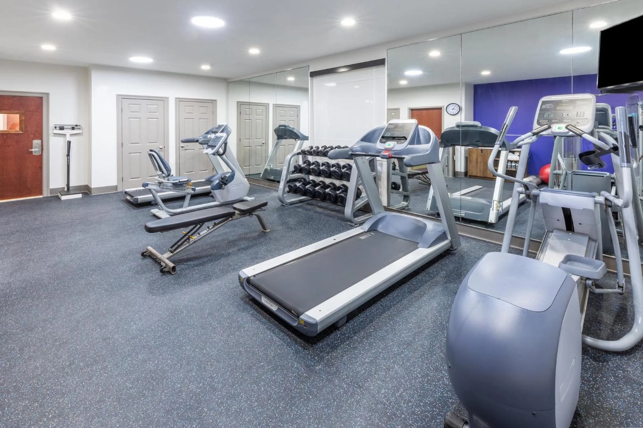 Fitness centre/facilities in Holiday Inn Express Harvey-Marrero by IHG