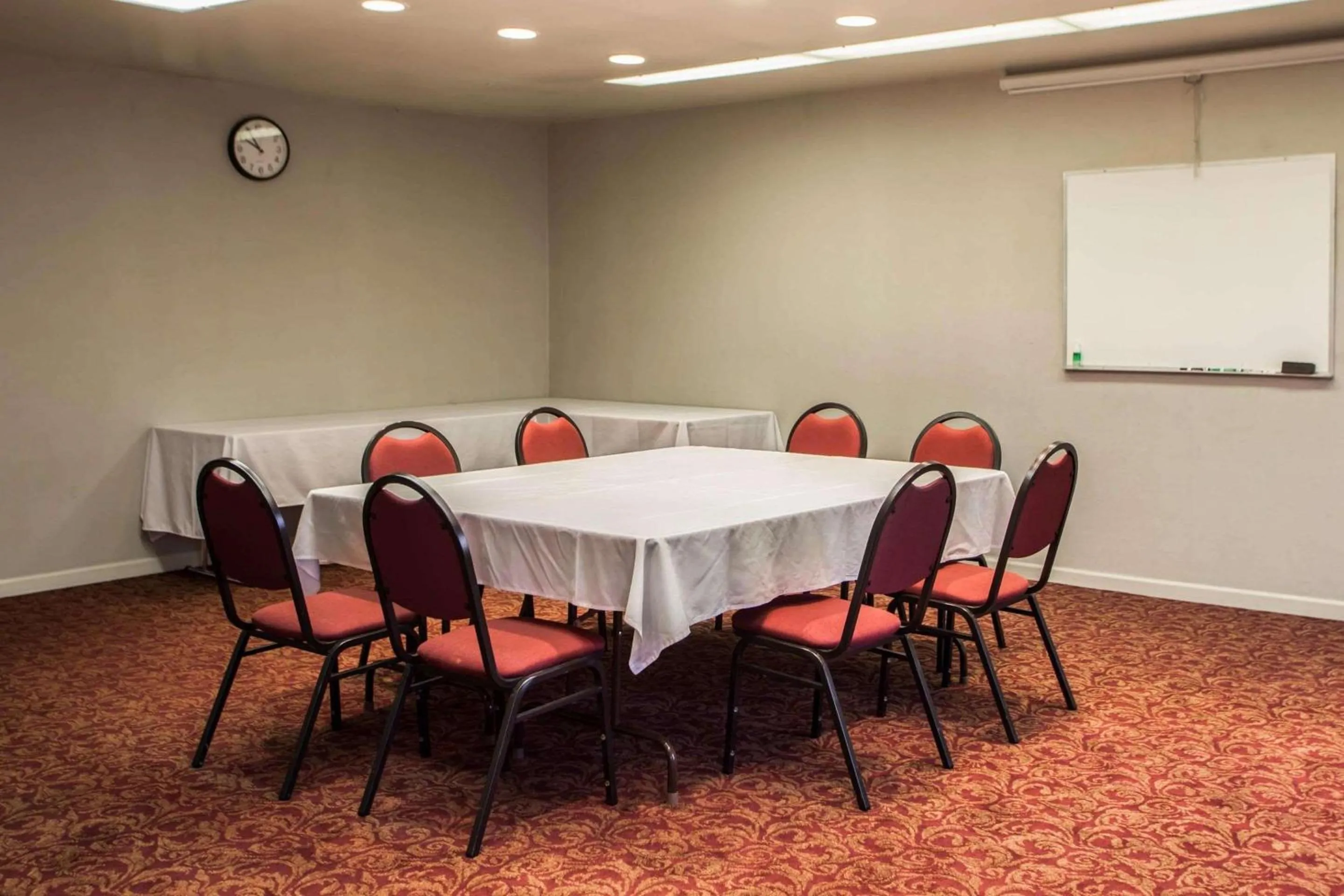 On site in Quality Inn & Suites St Charles -West Chicago