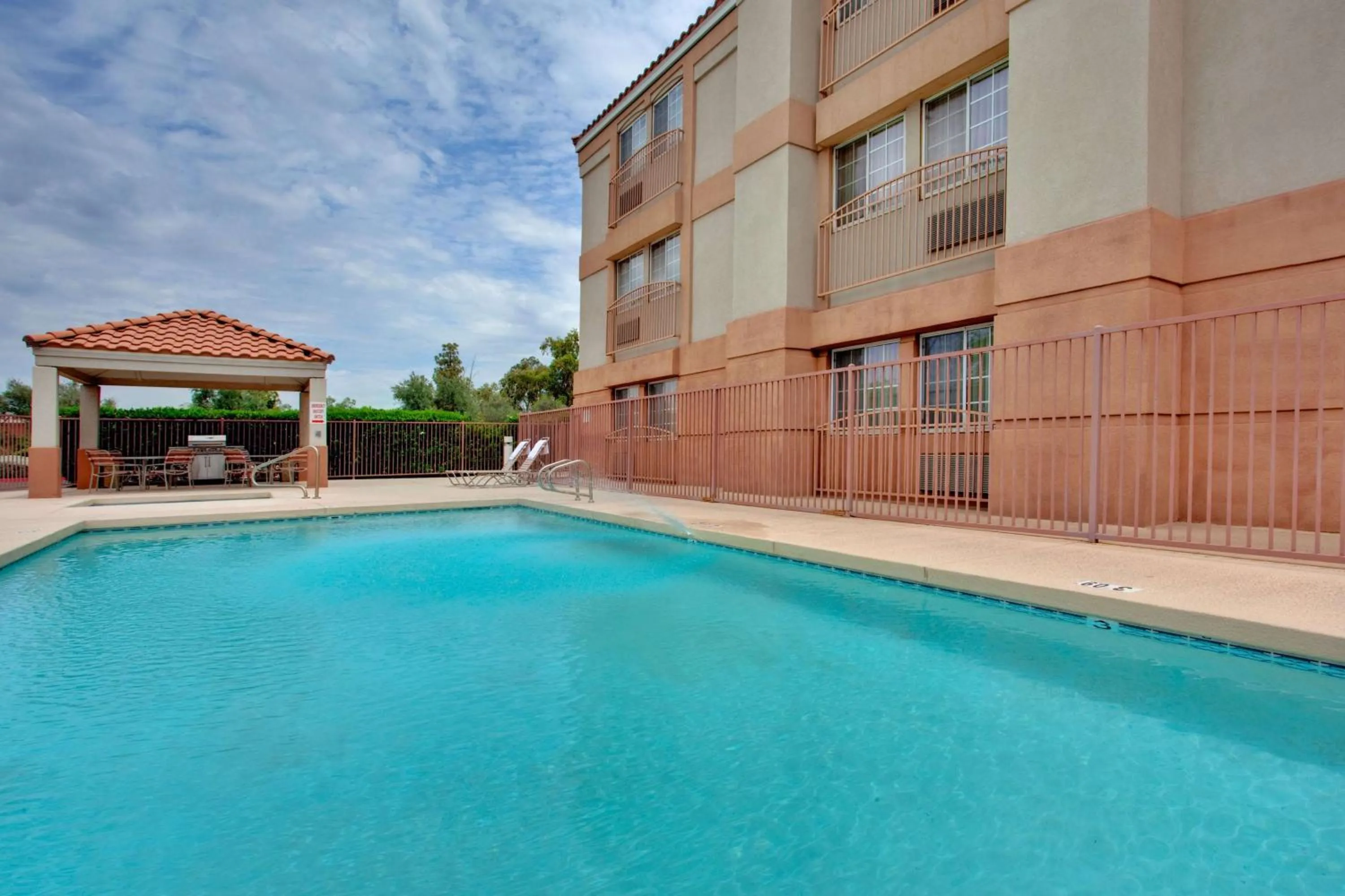 Pool view in Sonesta Simply Suites Phoenix Tempe