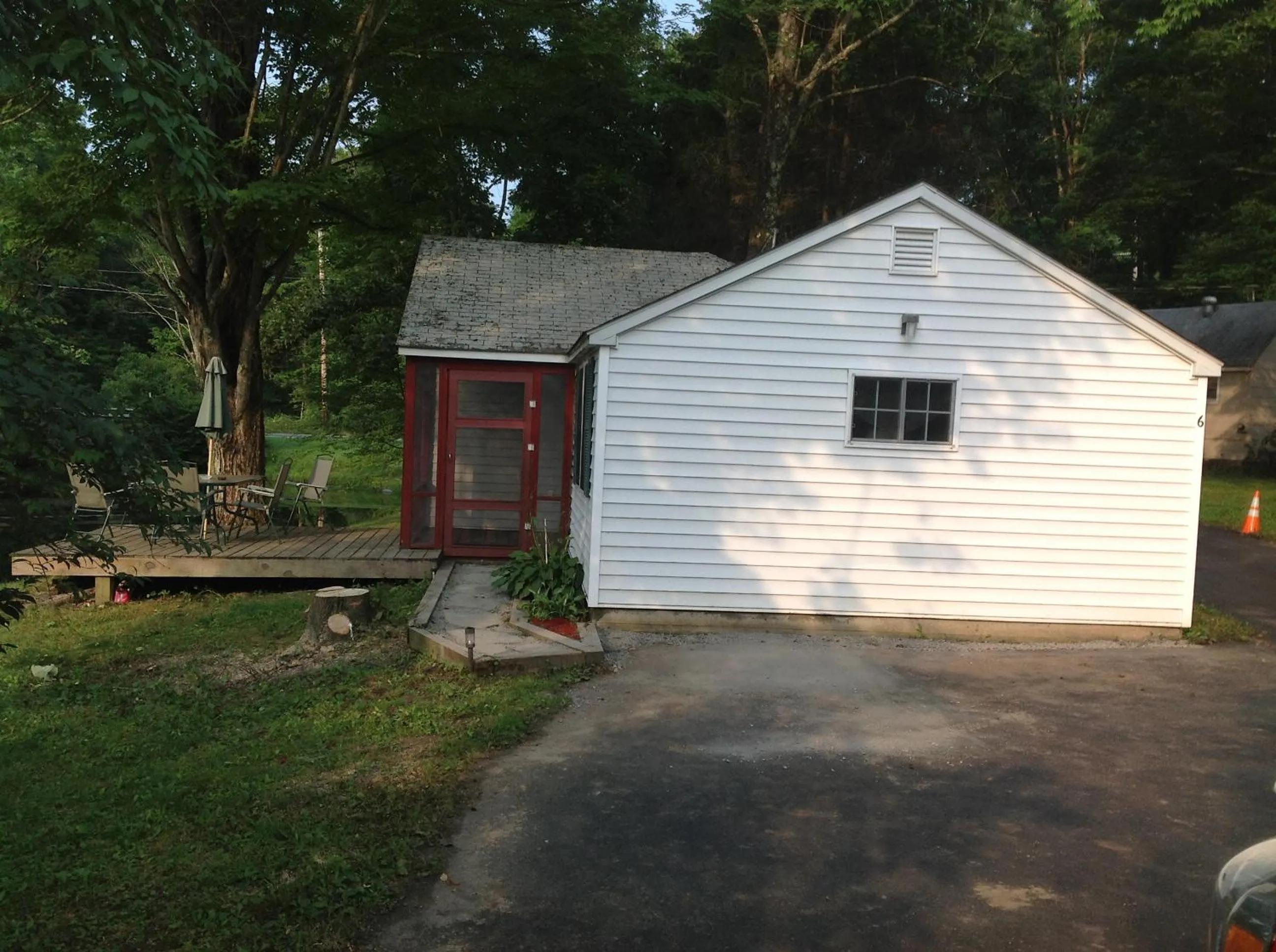 Property building in Echo Valley Cottages