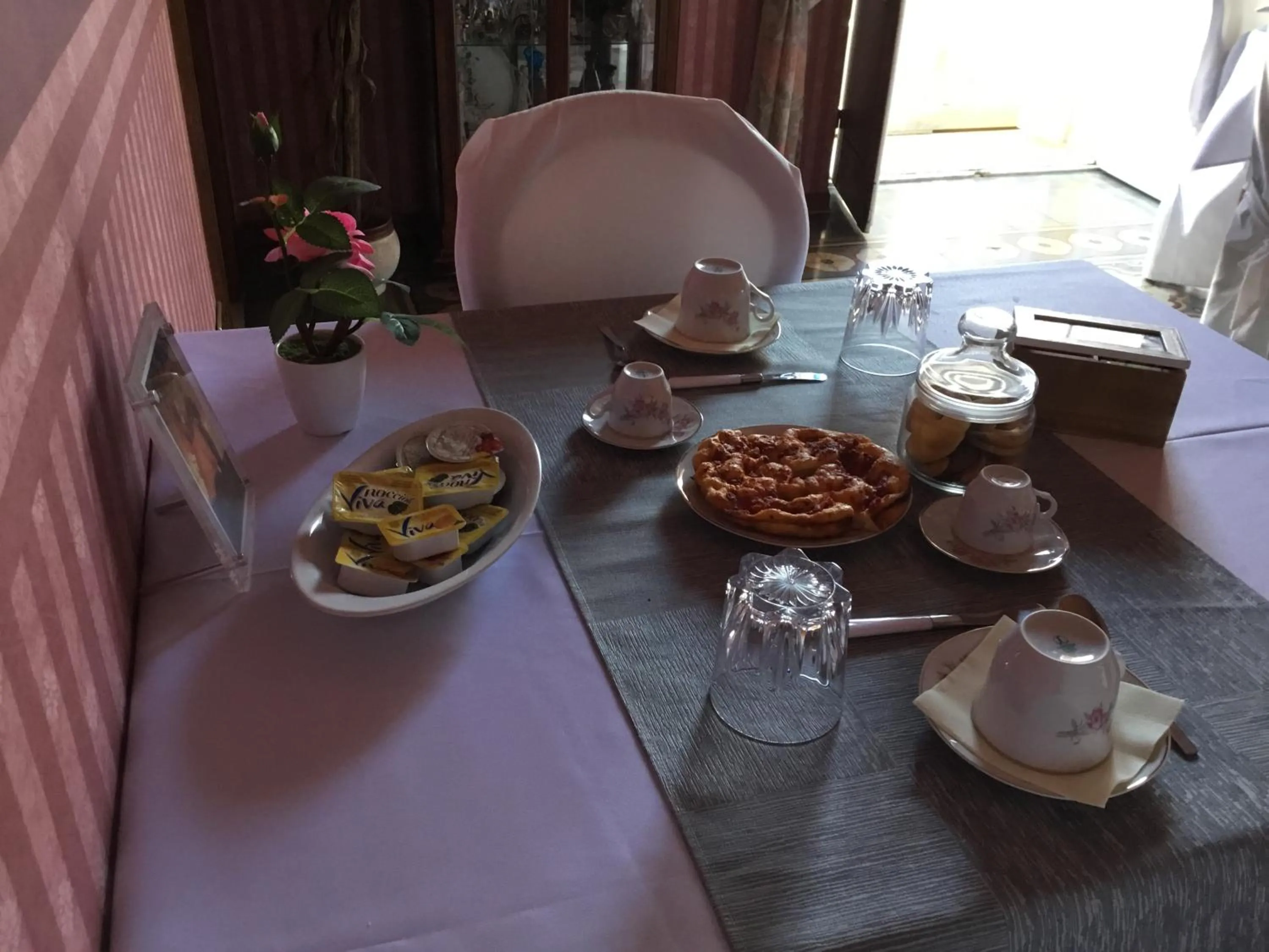 Breakfast in Casa Tonina