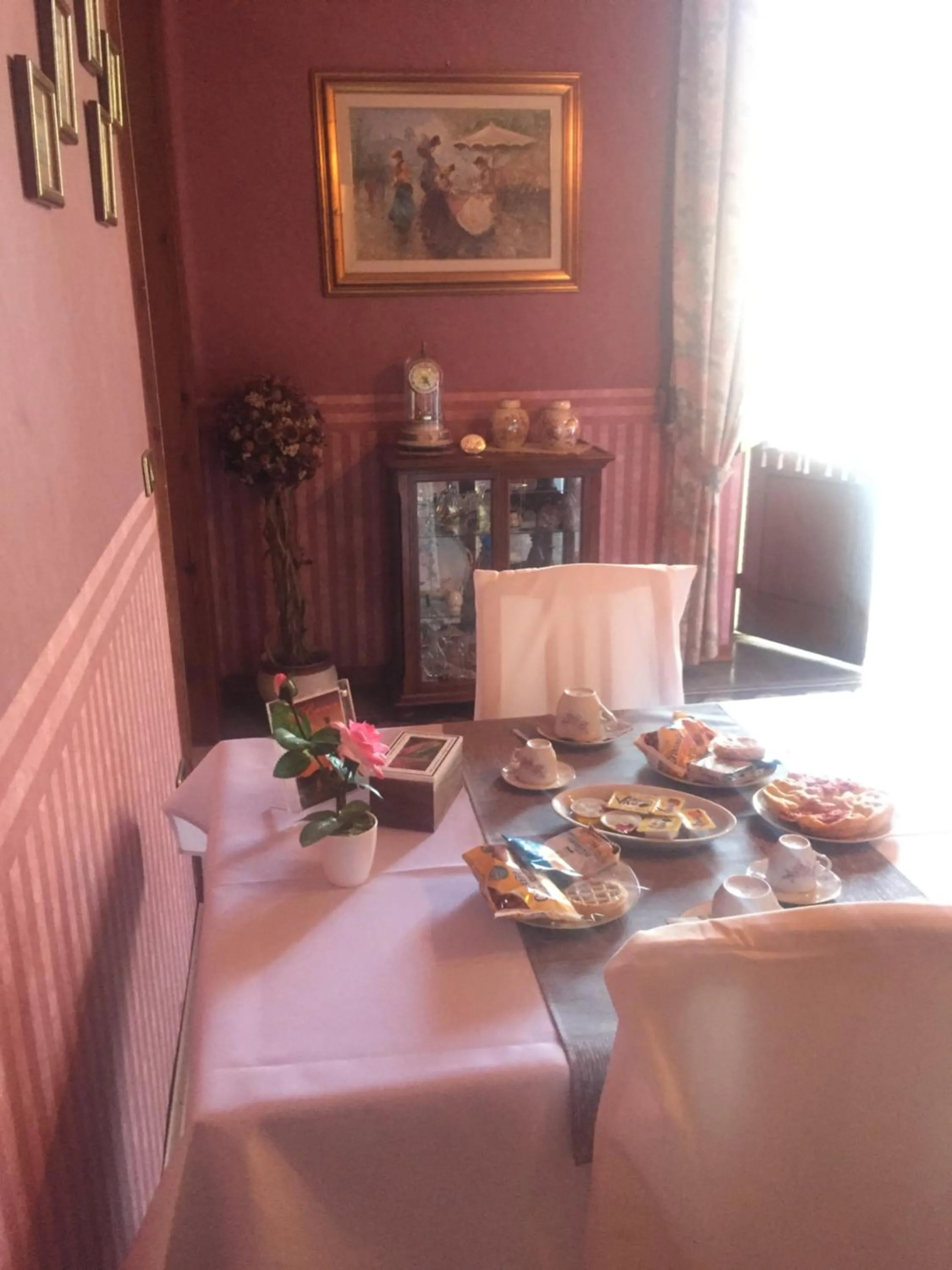 Communal lounge/ TV room in Casa Tonina