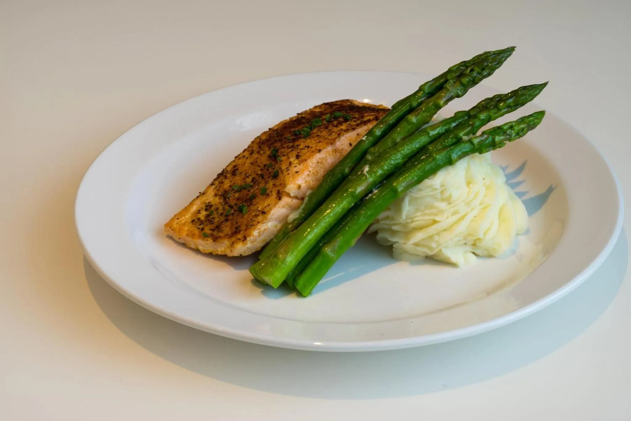 Restaurant/places to eat in Holiday Inn Baltimore BWI Airport by IHG