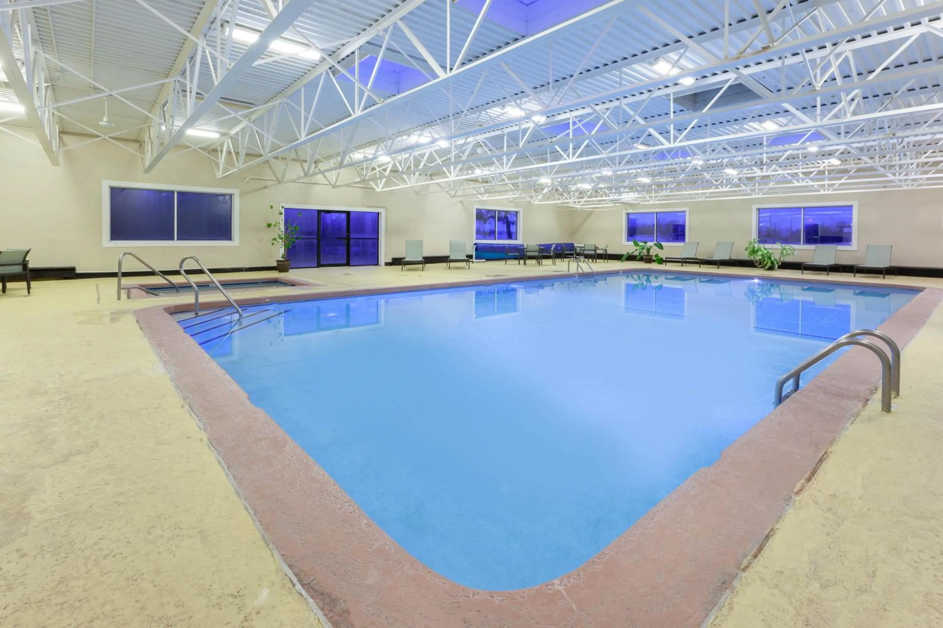 Swimming pool in Days Inn by Wyndham Plattsburgh