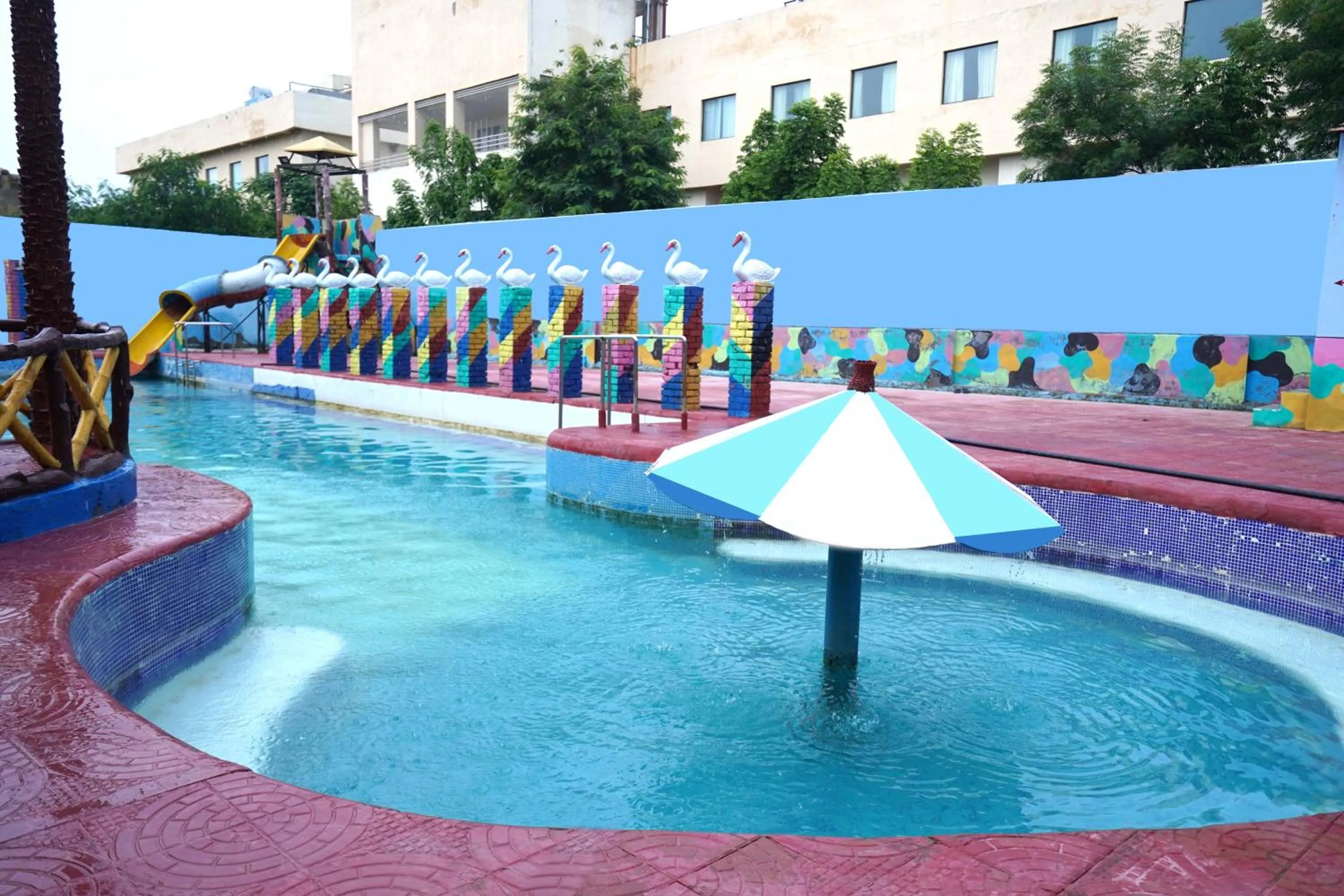 Swimming pool in Swad Ri Dhani, Ajmer