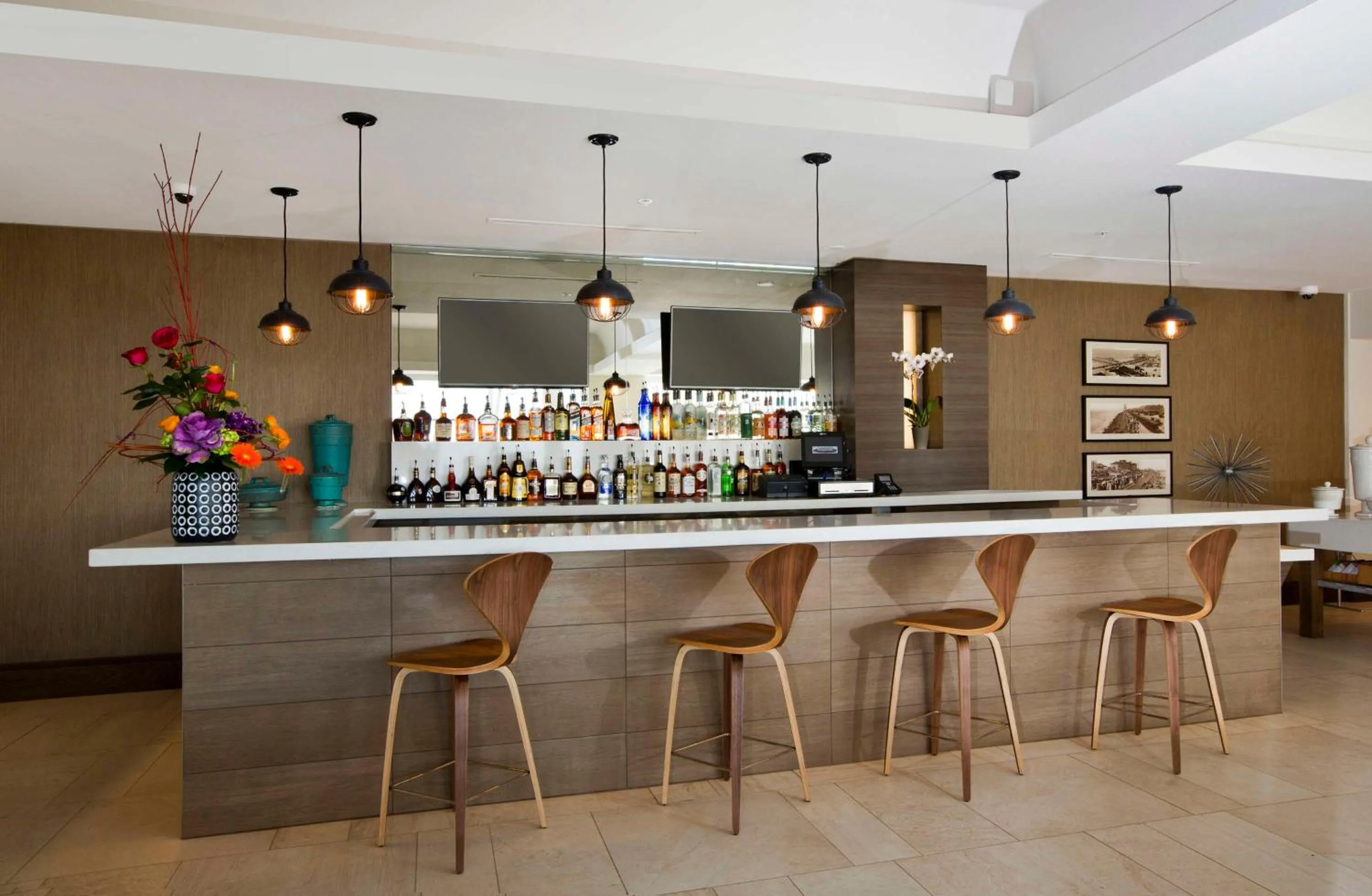 Restaurant/places to eat in DoubleTree by Hilton Galveston Beach