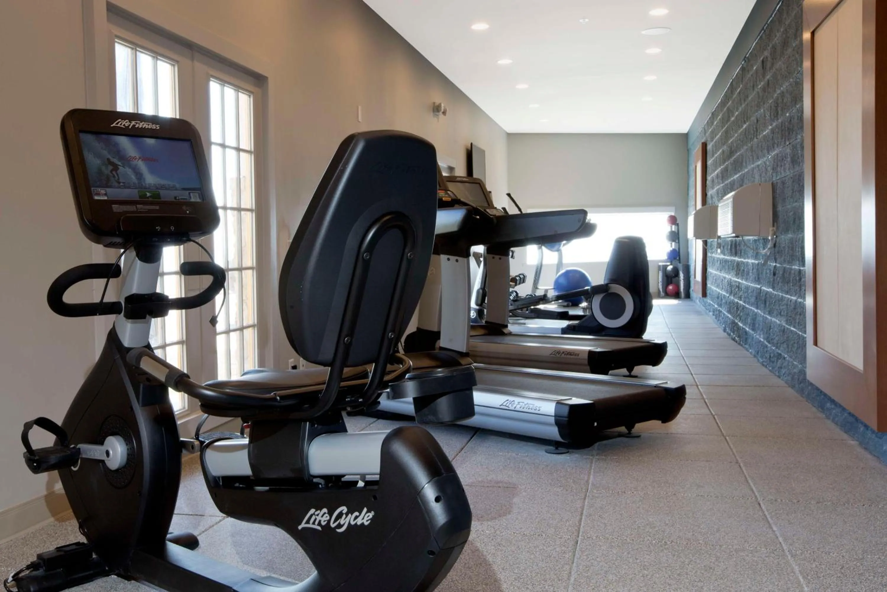 Fitness centre/facilities in DoubleTree by Hilton Galveston Beach