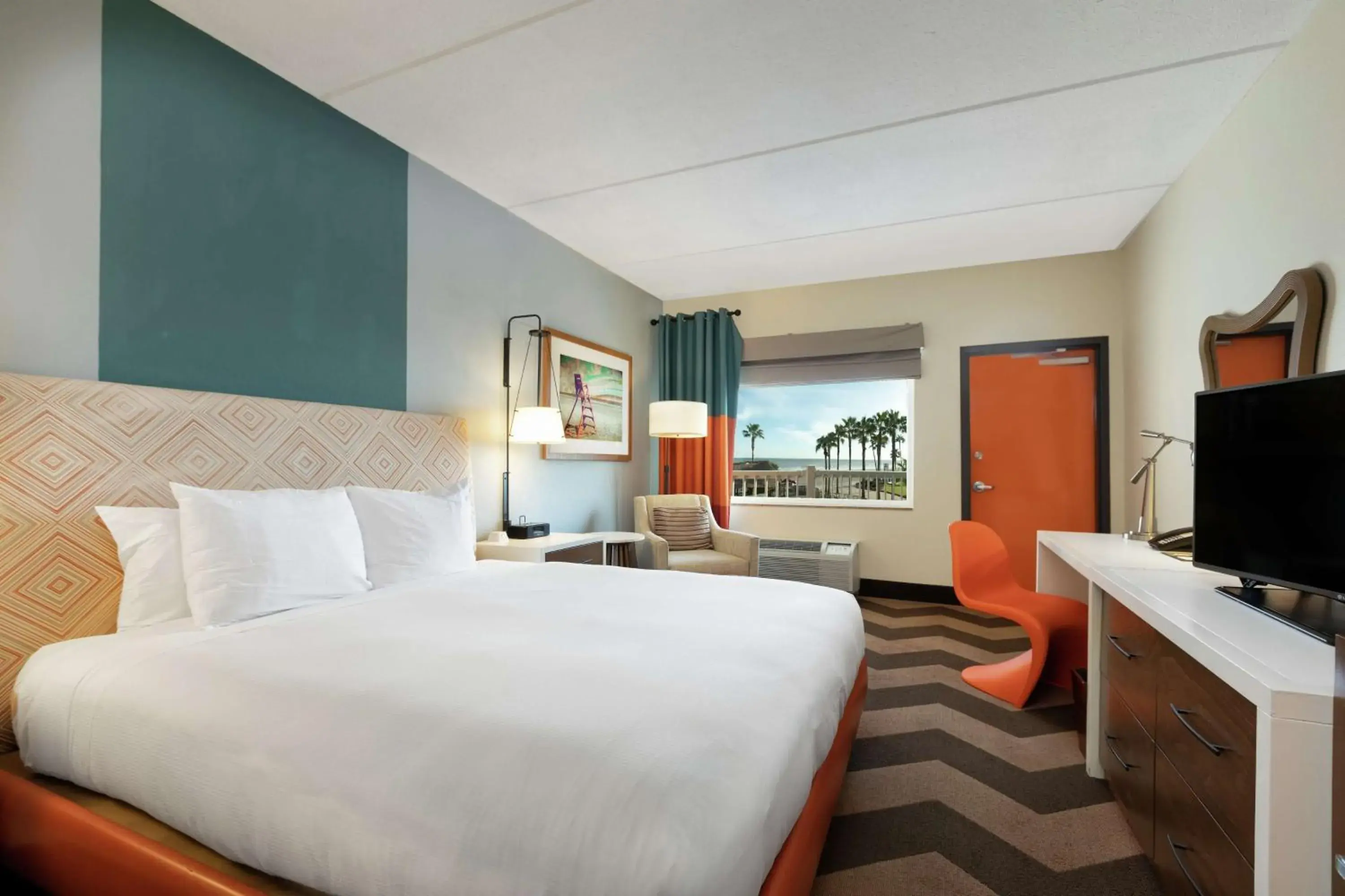 King Room with Private Balcony and Beach View in DoubleTree by Hilton Galveston Beach King Room with Private Balcony and Beach View in DoubleTree by Hilton Galveston Beach