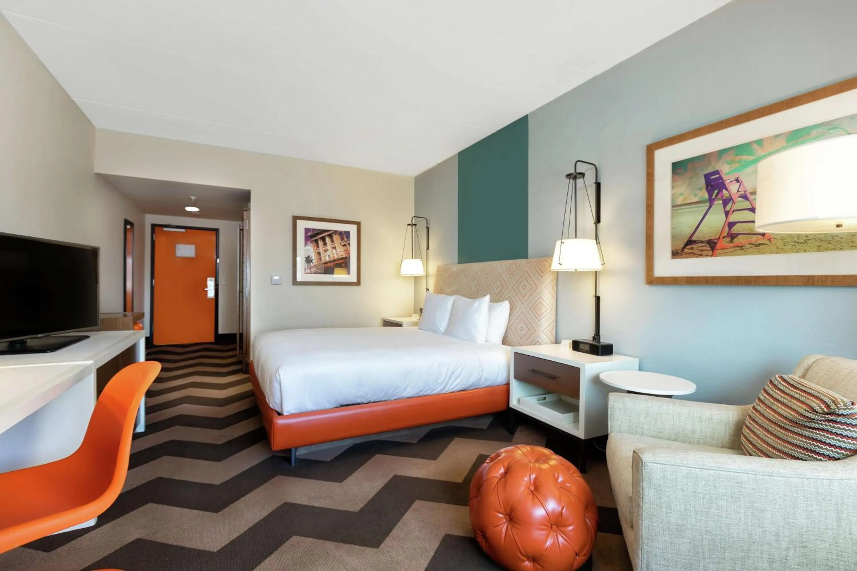 Bedroom, Bed in DoubleTree by Hilton Galveston Beach