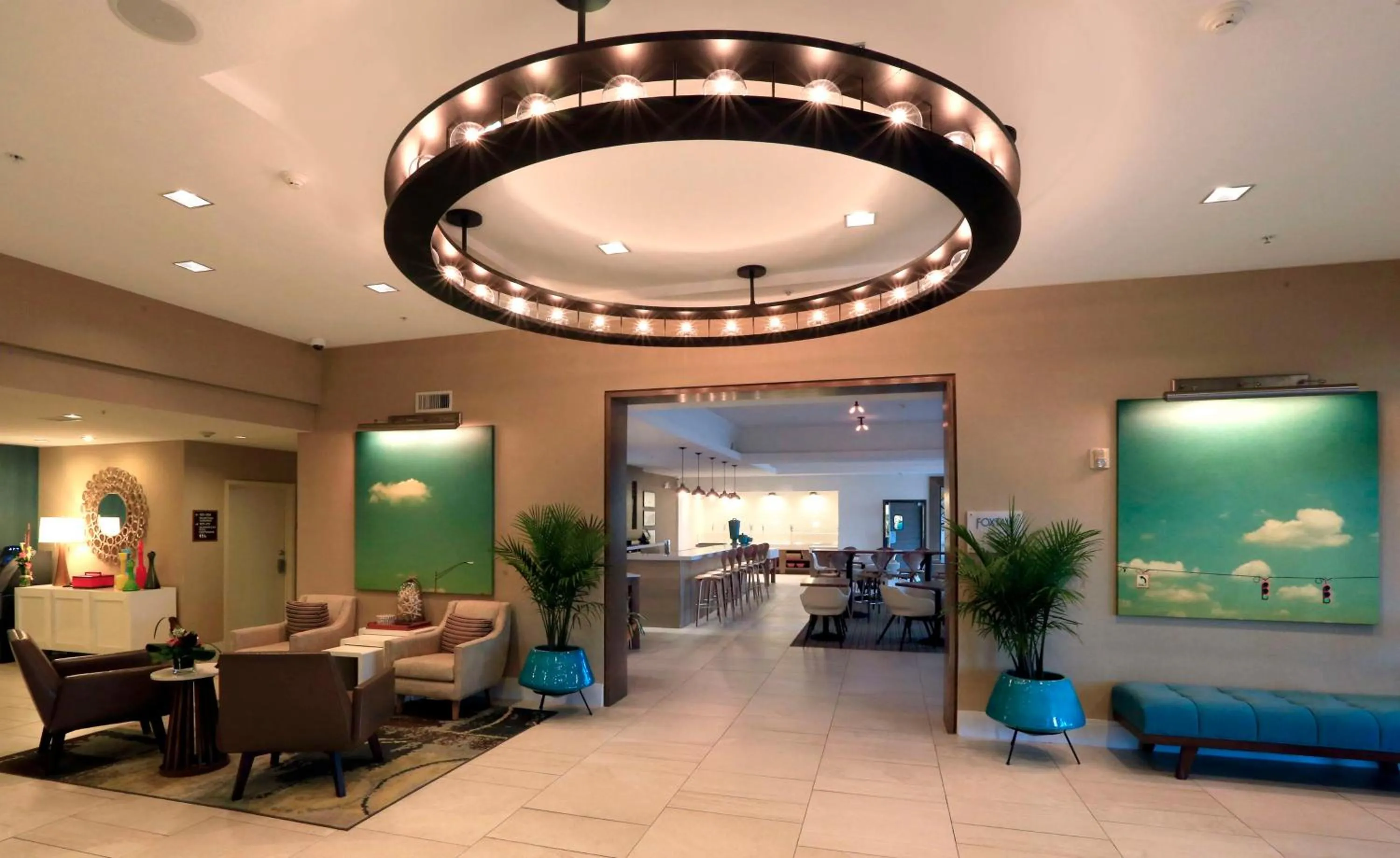 Lobby or reception in DoubleTree by Hilton Galveston Beach