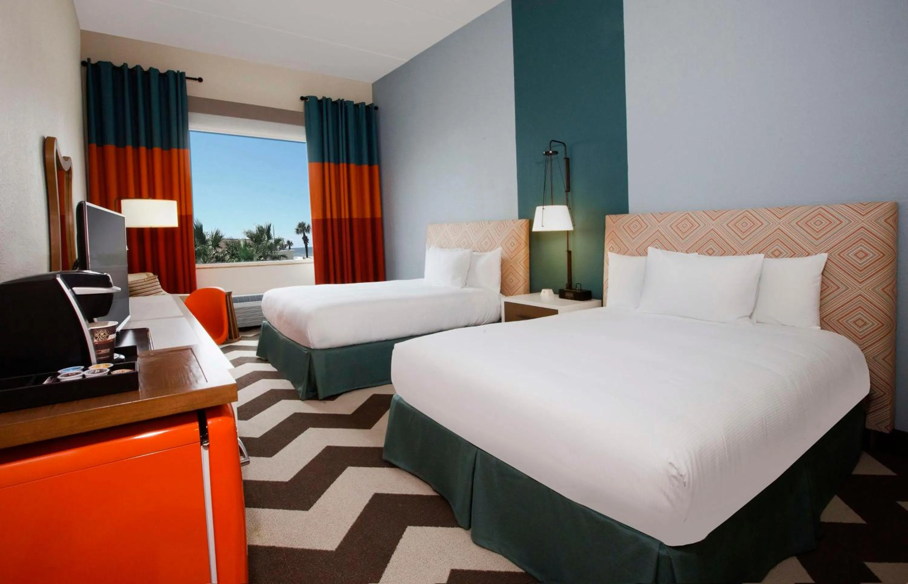 Bed in DoubleTree by Hilton Galveston Beach