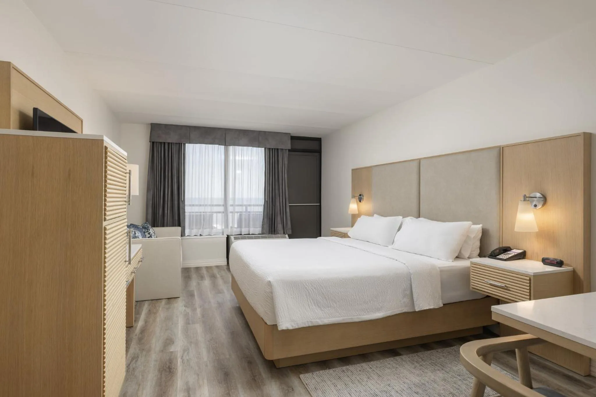 Photo of the whole room, Bed in Holiday Inn Resort Galveston - On The Beach by IHG