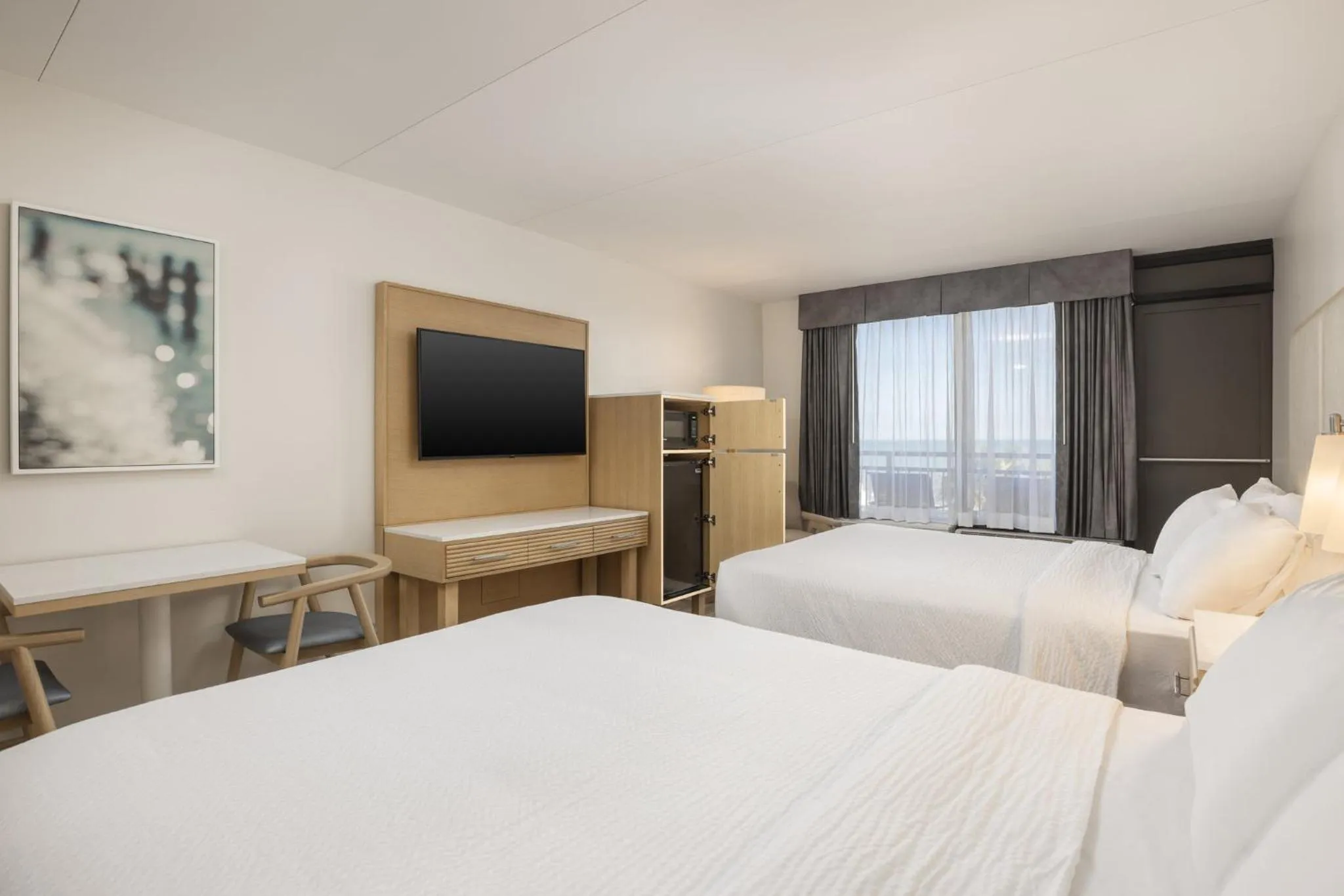 Photo of the whole room, Bed in Holiday Inn Resort Galveston - On The Beach by IHG