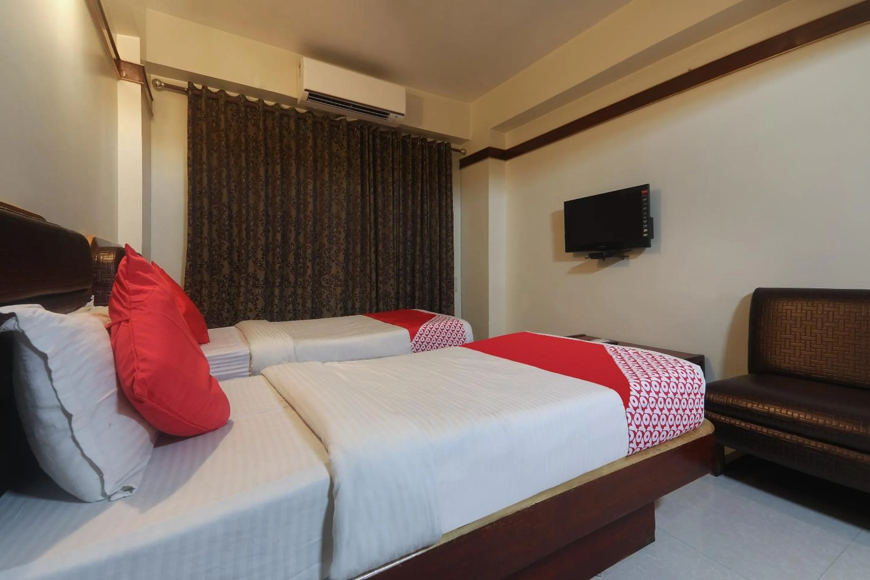 Bedroom in Collection O President