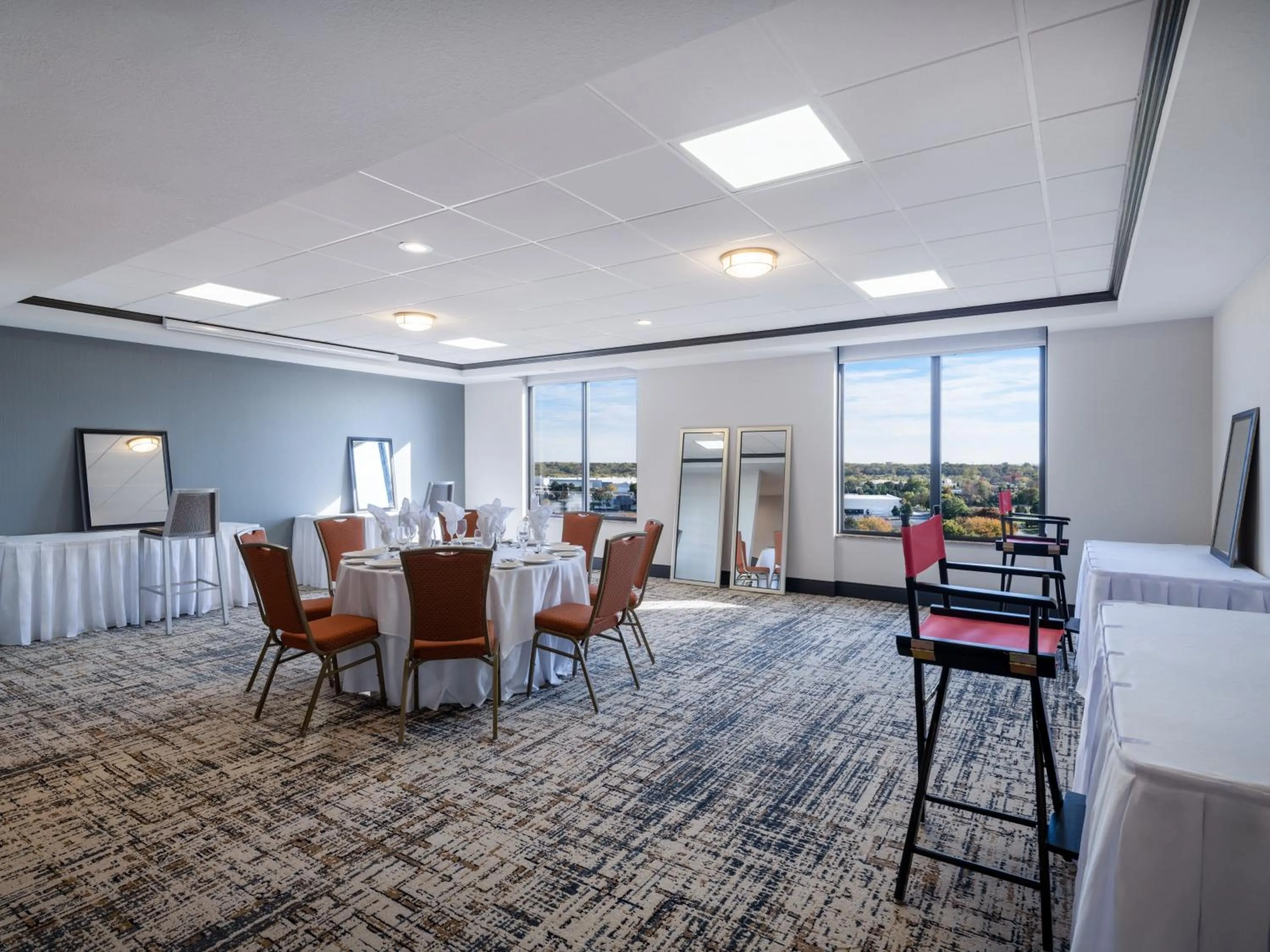 Meeting/conference room in Holiday Inn Hotel & Suites Chicago Northwest - Elgin by IHG