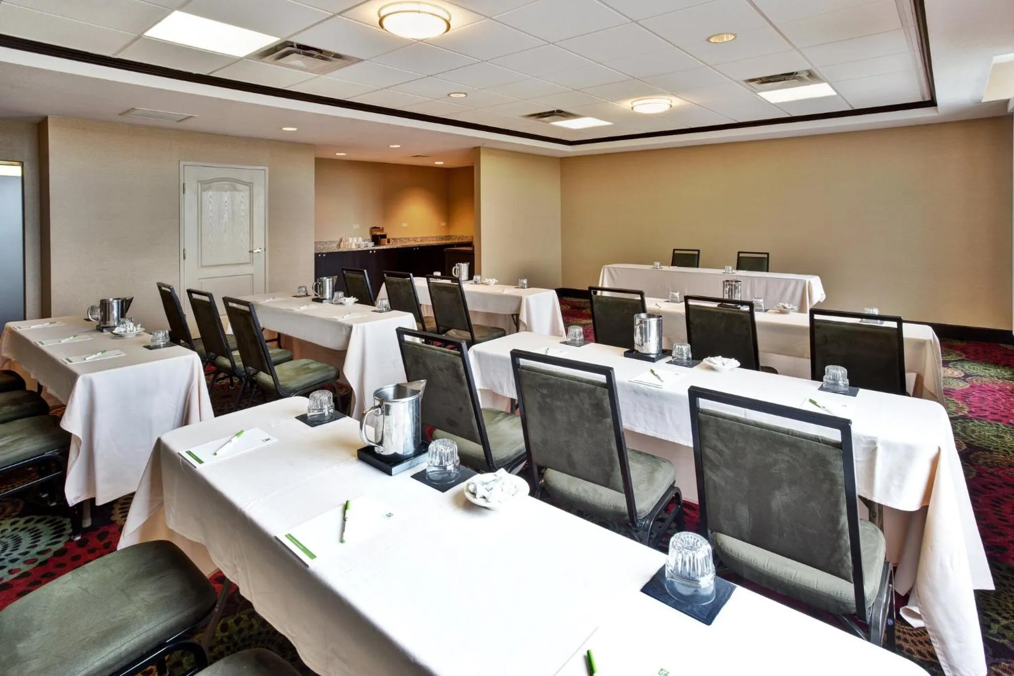 Meeting/conference room in Holiday Inn Hotel & Suites Chicago Northwest - Elgin by IHG