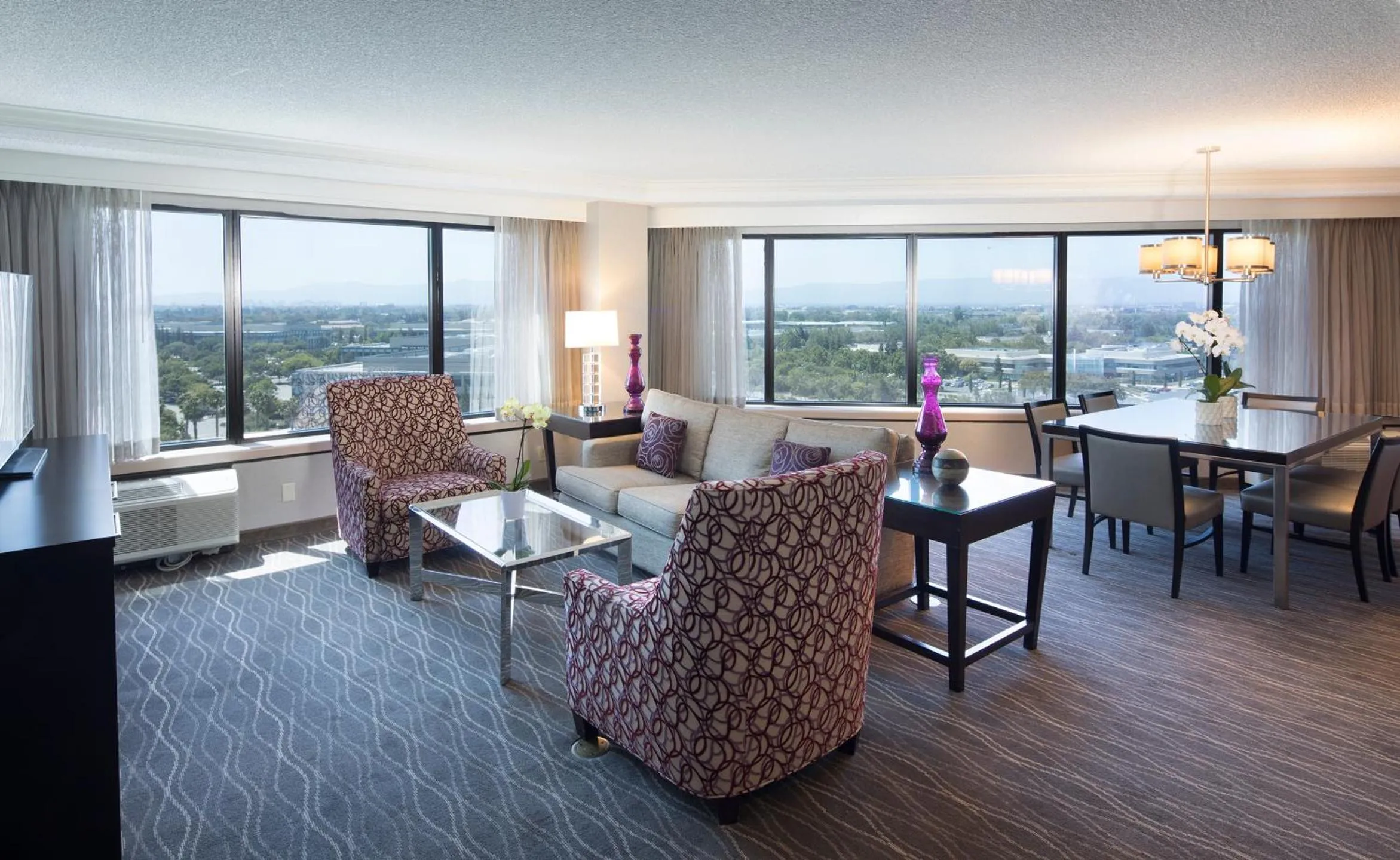 Living room in Sonesta San Jose - Milpitas