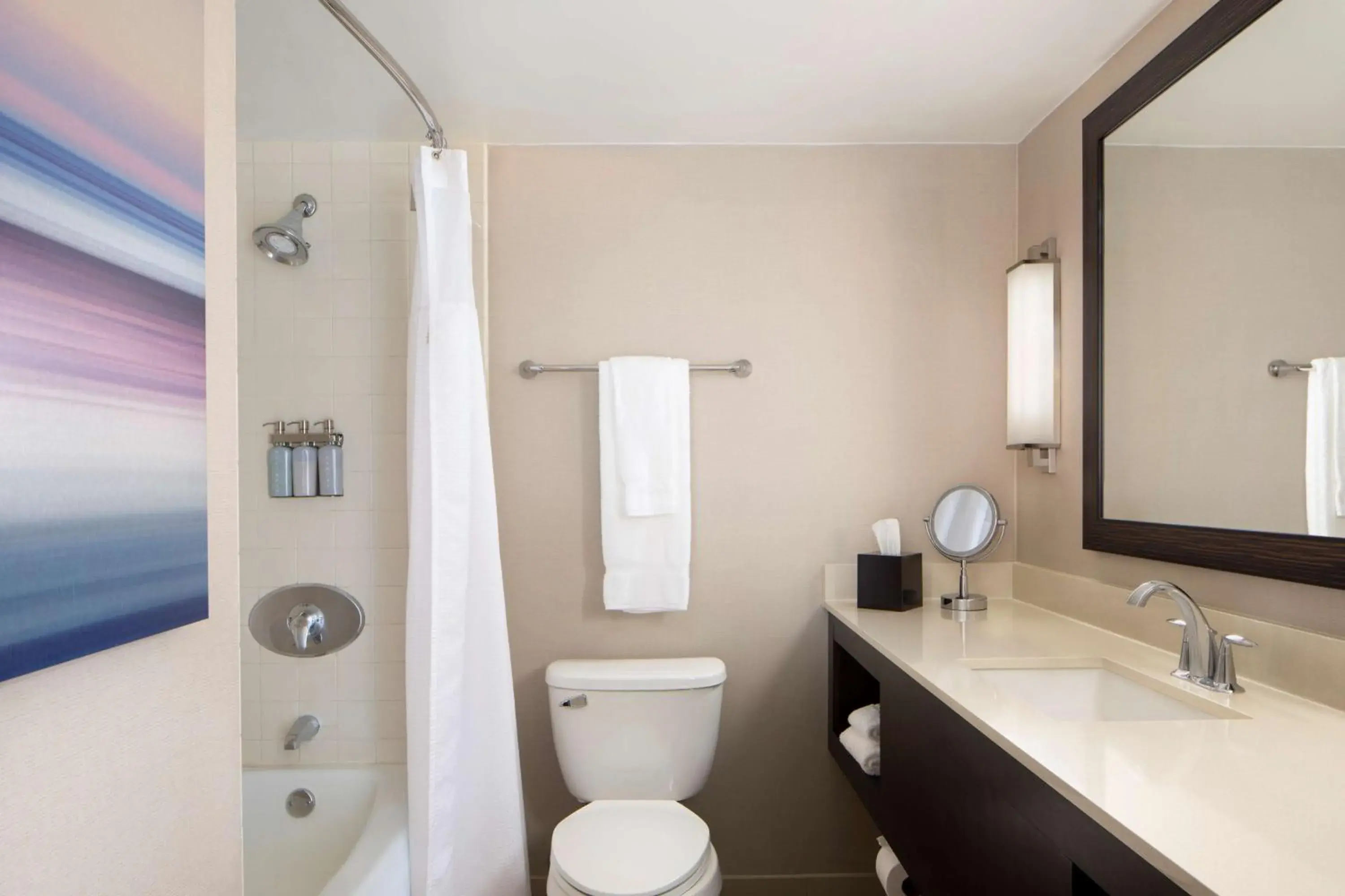 Deluxe King Room - Hearing Accessible in Sonesta San Jose - Milpitas Deluxe King Room - Hearing Accessible in Sonesta San Jose - Milpitas