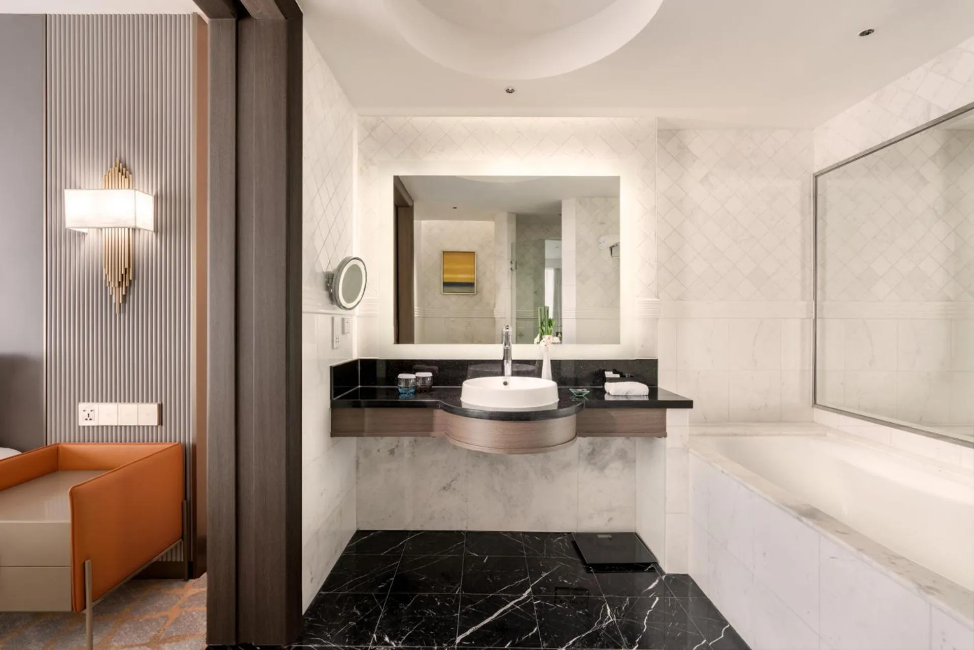 Toilet in Pullman Shanghai Central