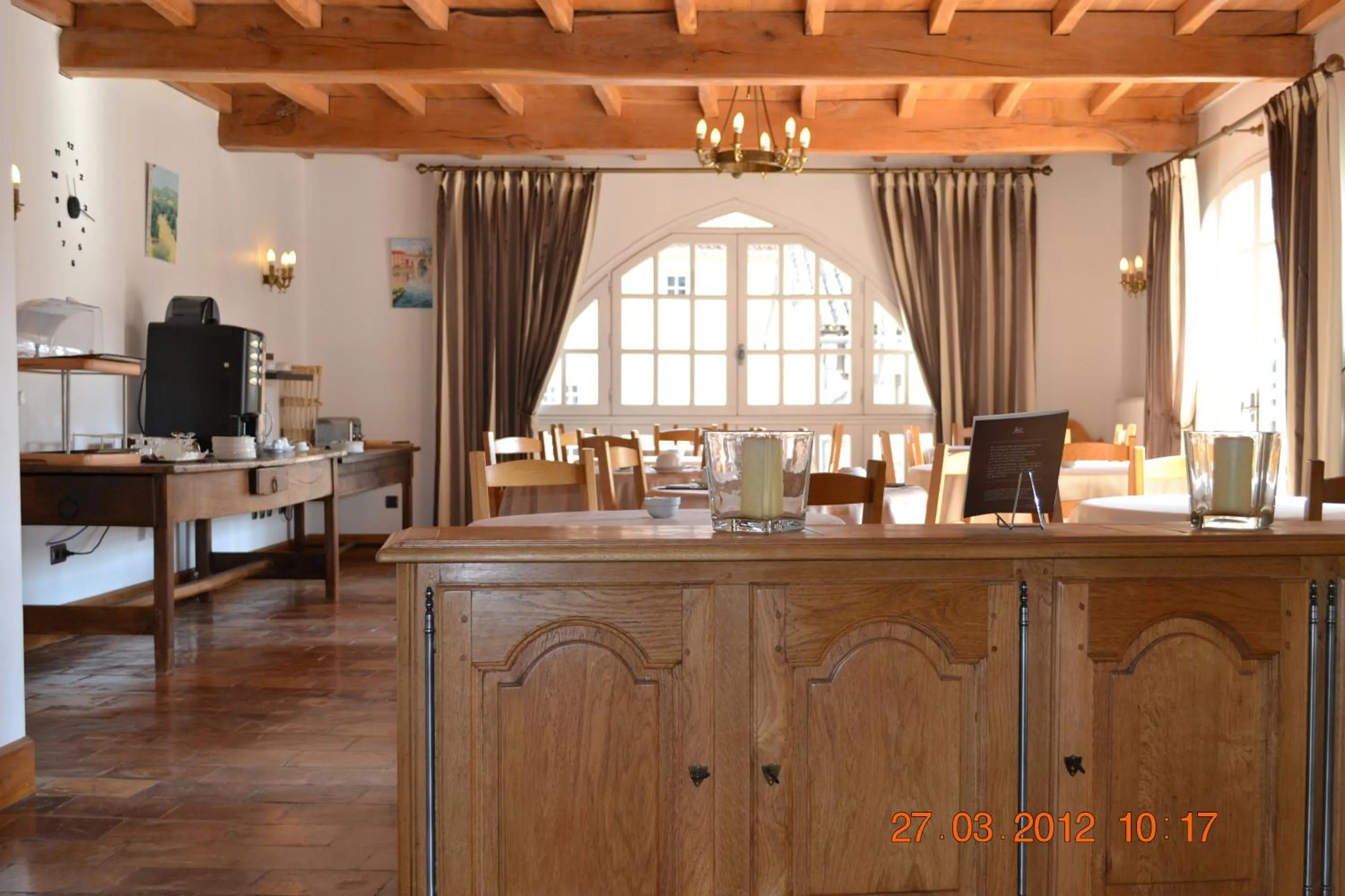 Restaurant/places to eat in Hotel des Consuls