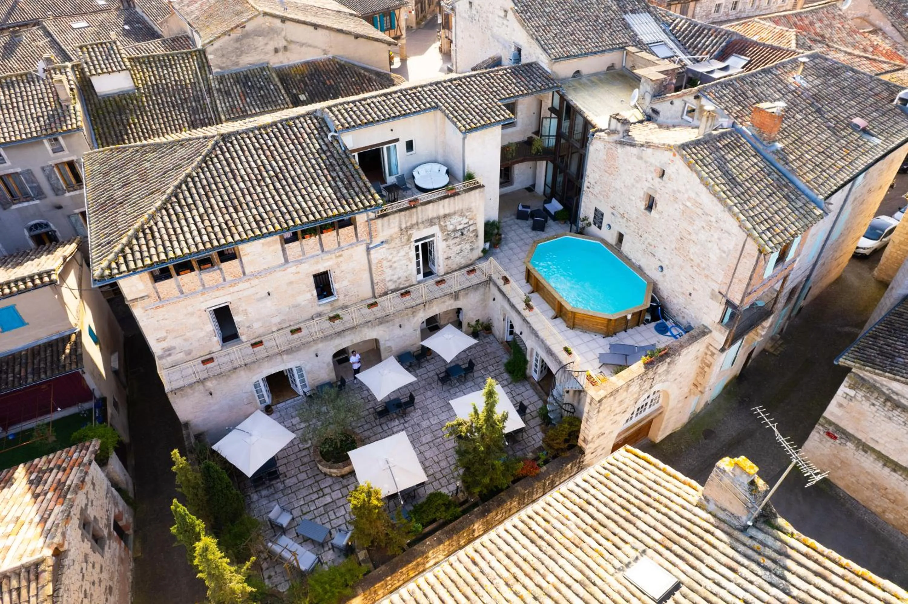 Property building in Hotel des Consuls