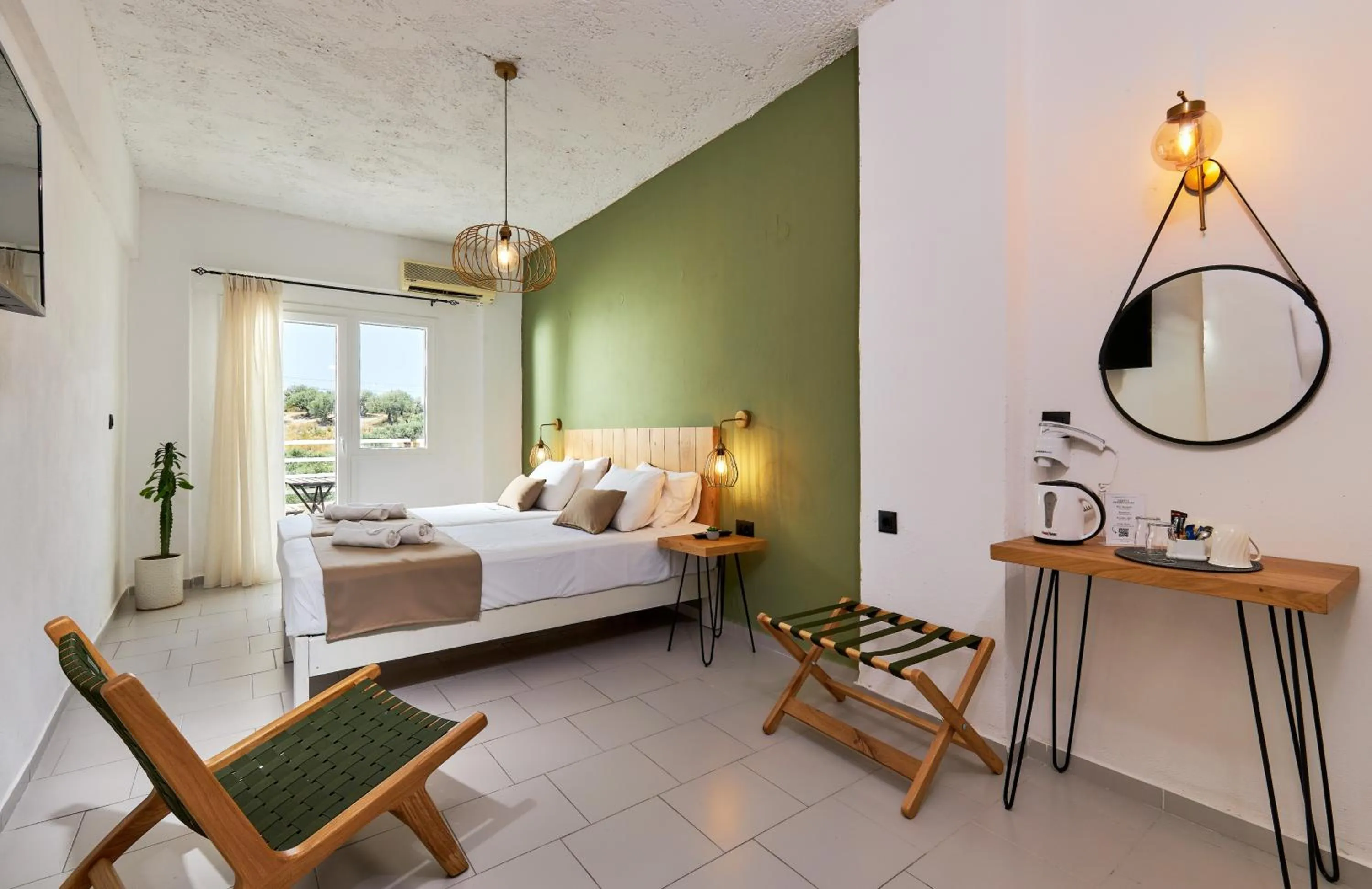 Bedroom, Bed in Charm Hotel, Hersonissos