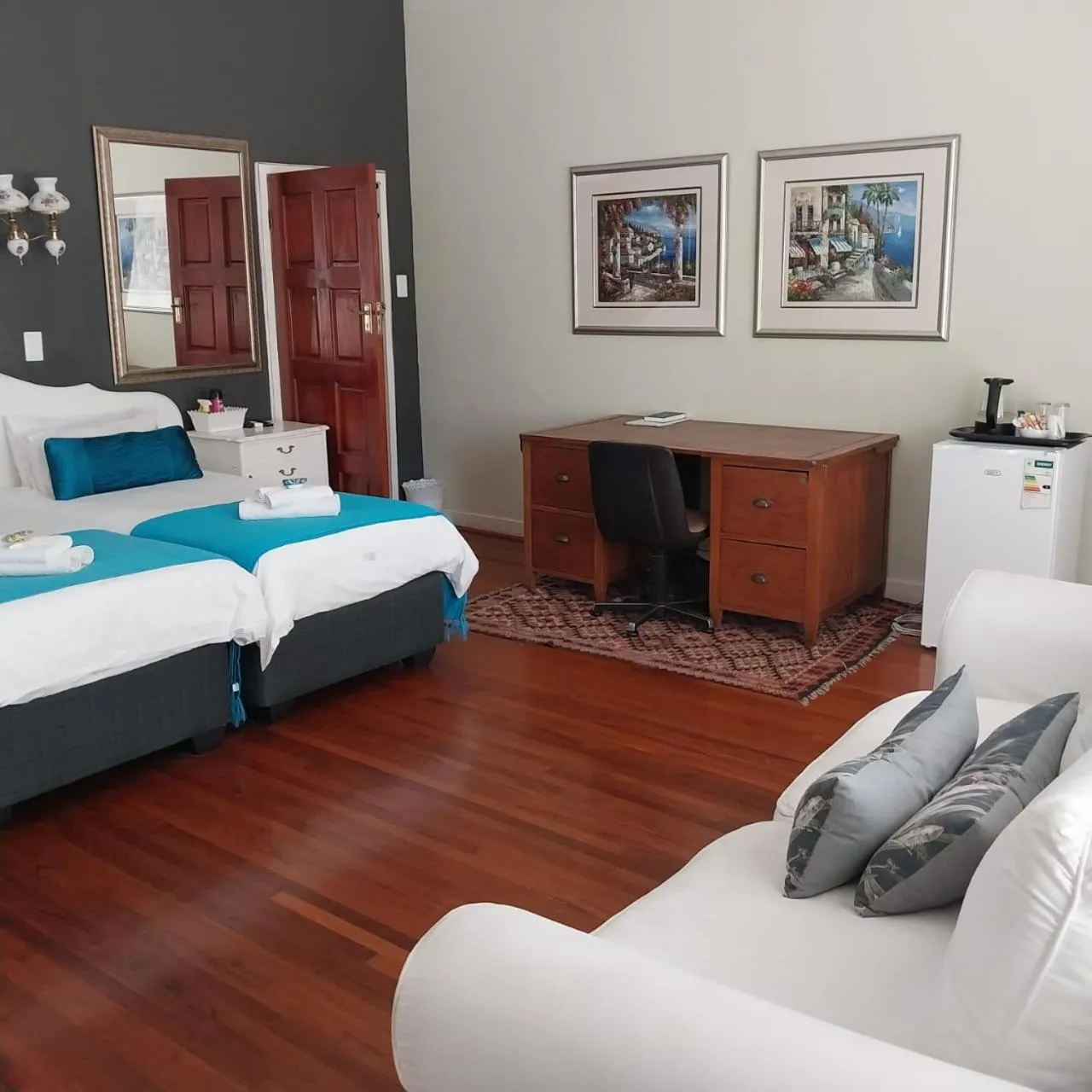 Bed in Convent Hill Lodge