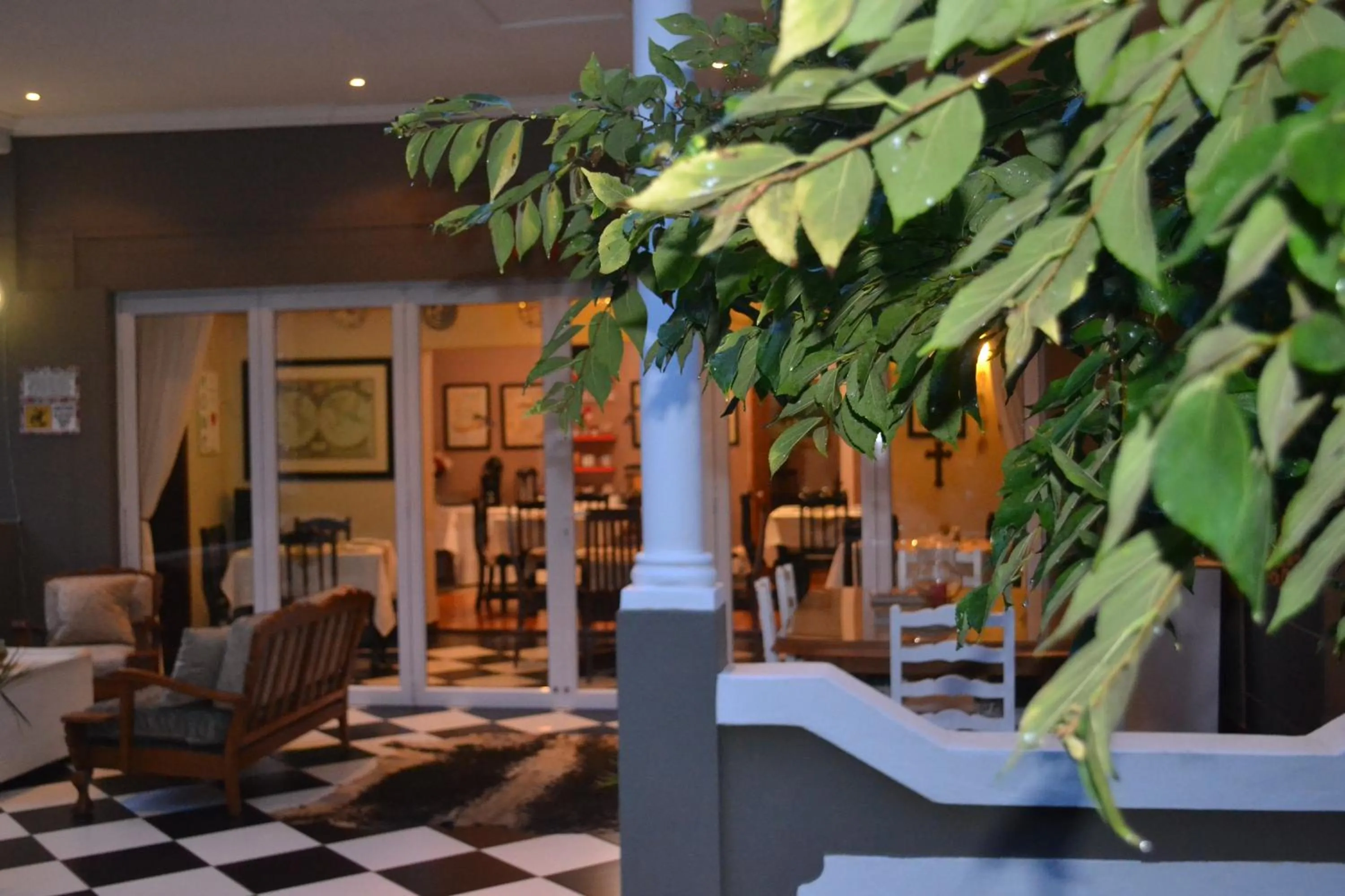 Restaurant/places to eat in Convent Hill Lodge