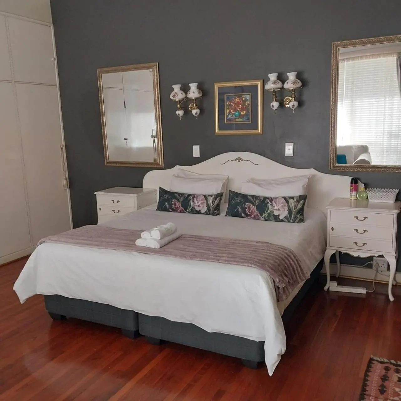 Bed in Convent Hill Lodge