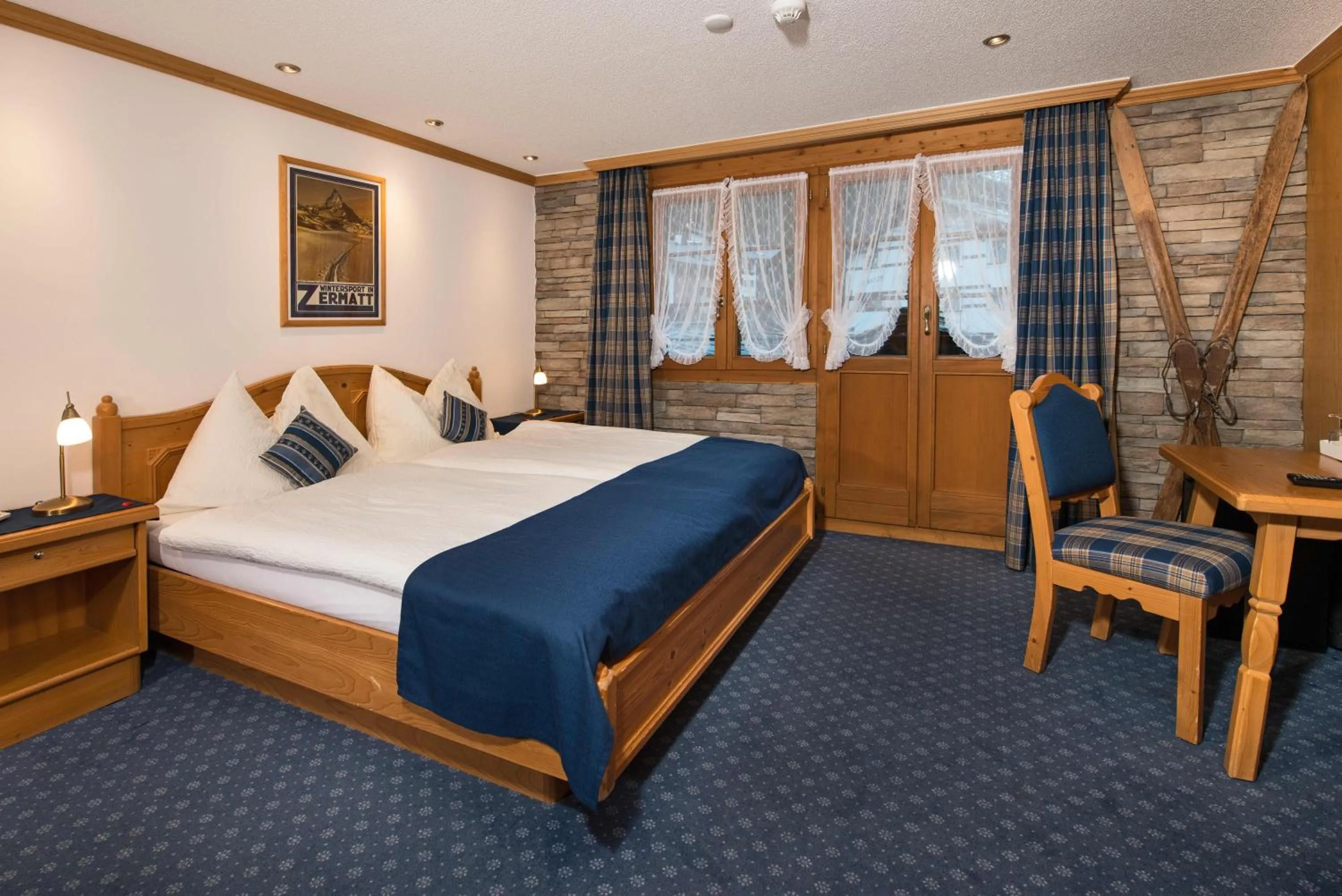 Photo of the whole room in Hotel Dufour Alpin Superior - Adults only