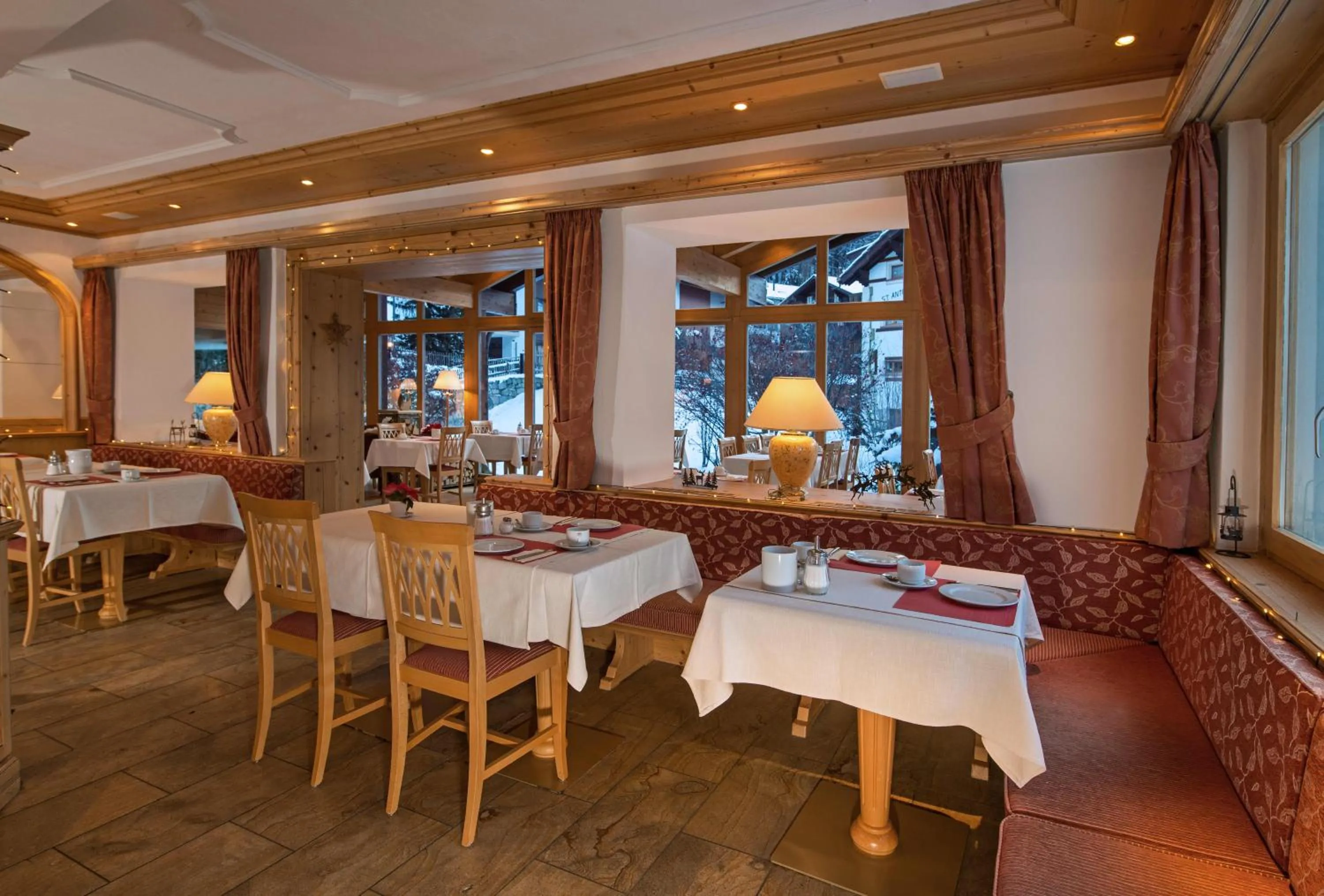 Restaurant/Places to Eat in Hotel Dufour Alpin Superior - Adults only