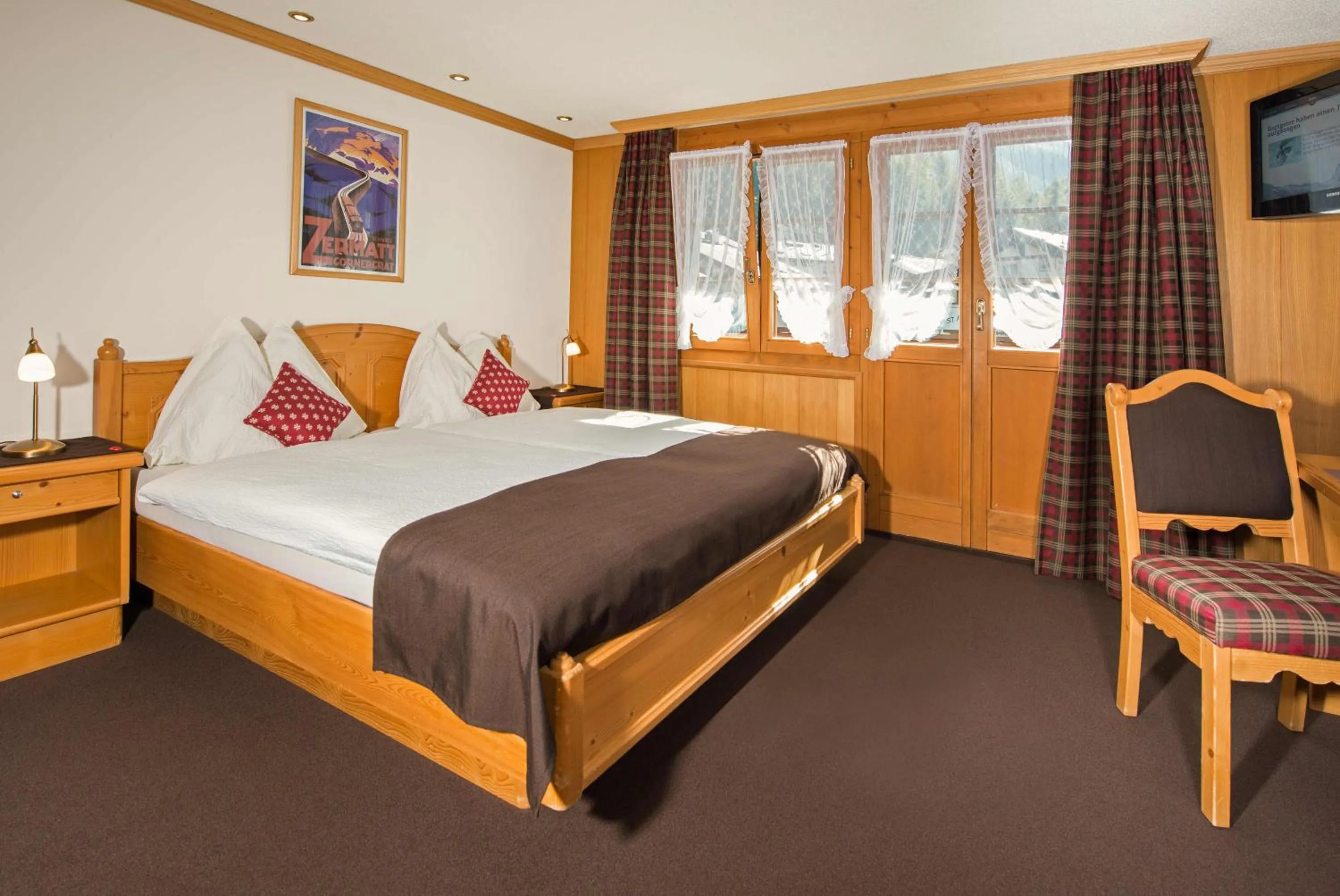 Photo of the whole room in Hotel Dufour Alpin Superior - Adults only