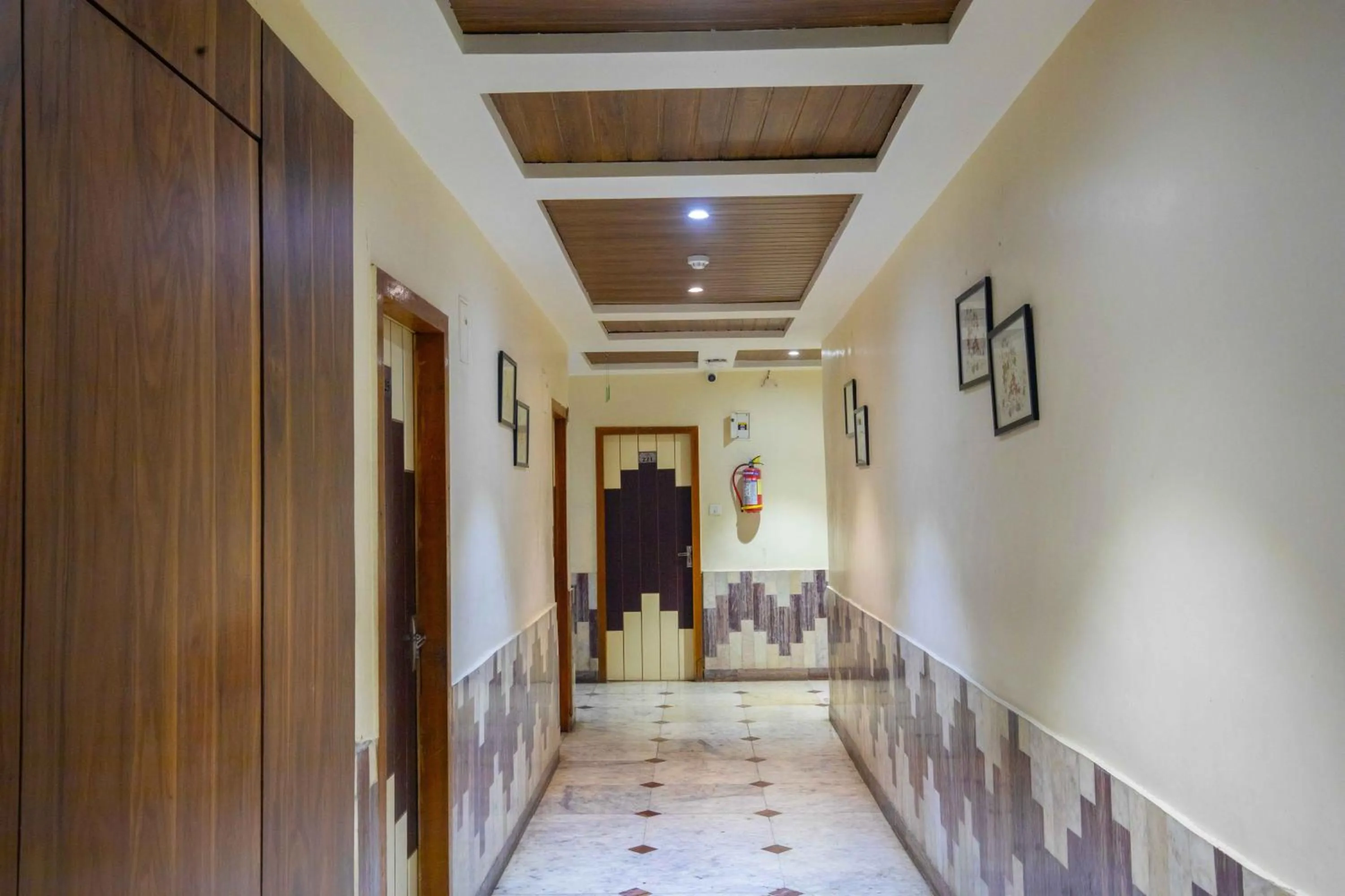 Lobby or reception in Treebo Hiramani Parel Lalbaug