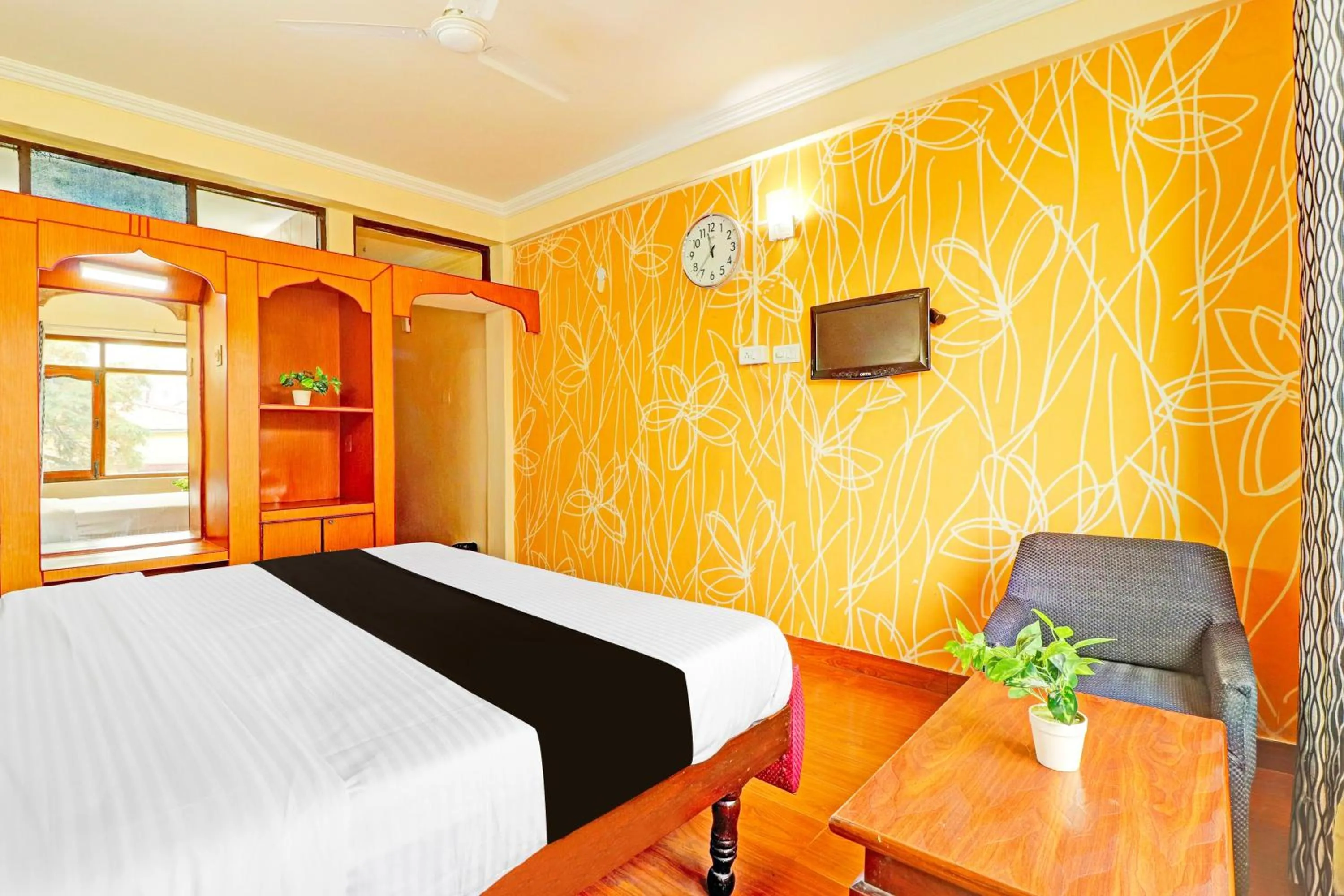 Bedroom, Bed in Super Collection O Pioneer