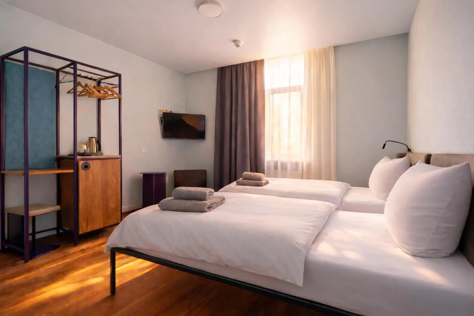 Bed in Das Schreder Hotel - Munich Free Parking