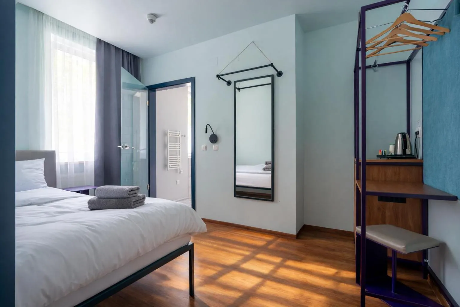 Photo of the whole room, Bed in Das Schreder Hotel - Munich Free Parking