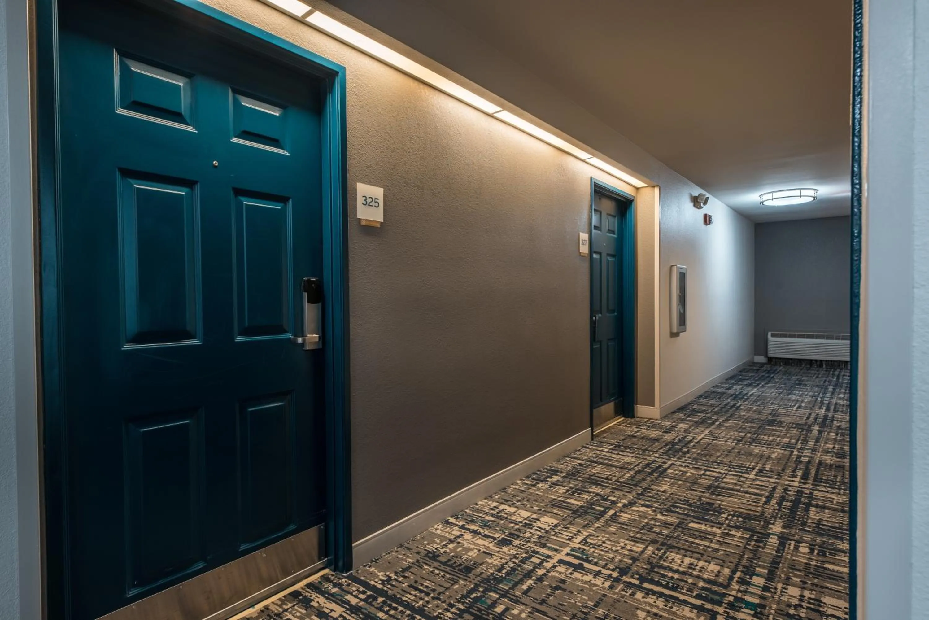 Property building in Sonesta Simply Suites Fort Worth