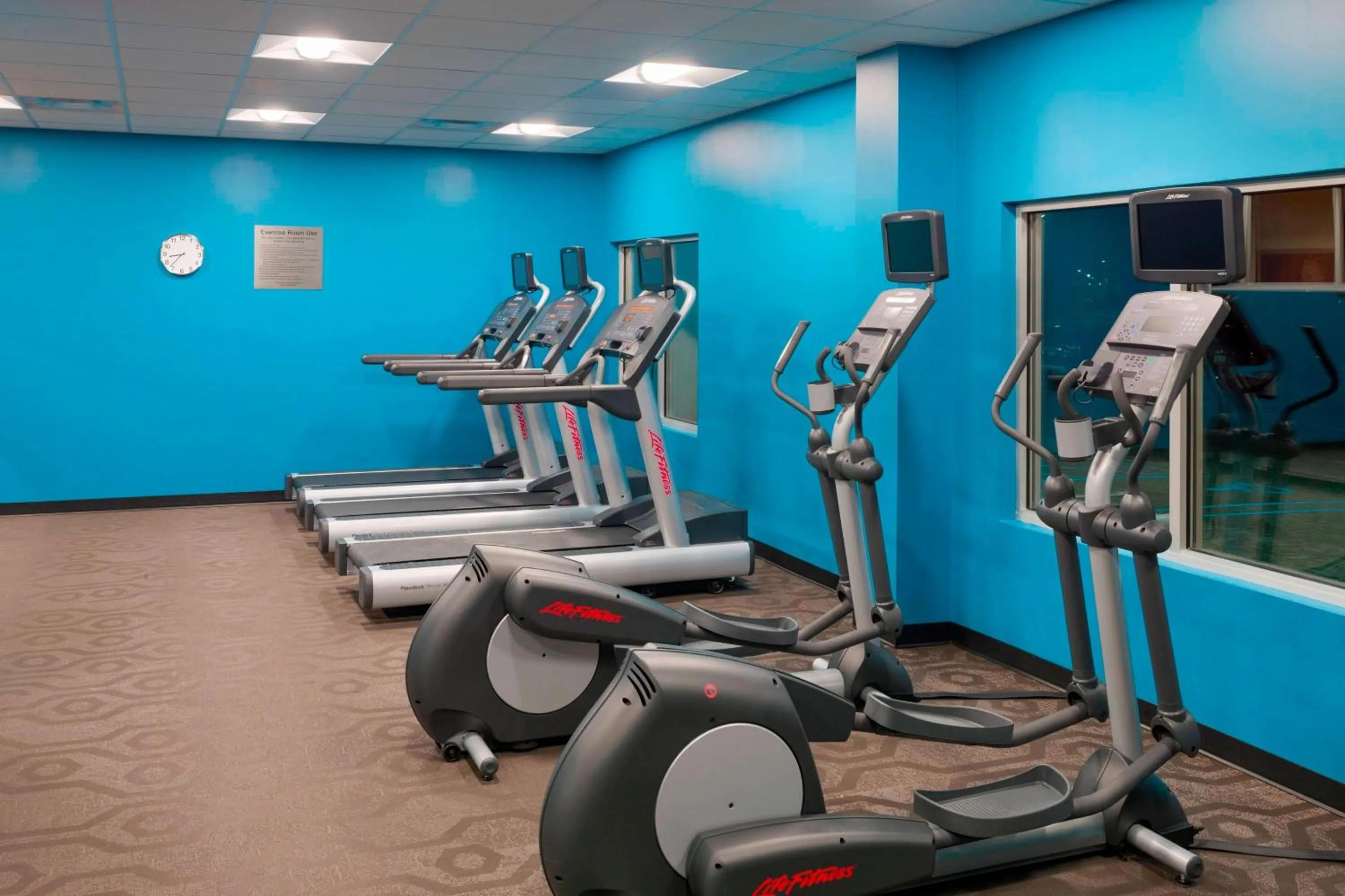 Fitness centre/facilities in Fairfield Inn & Suites by Marriott Paramus