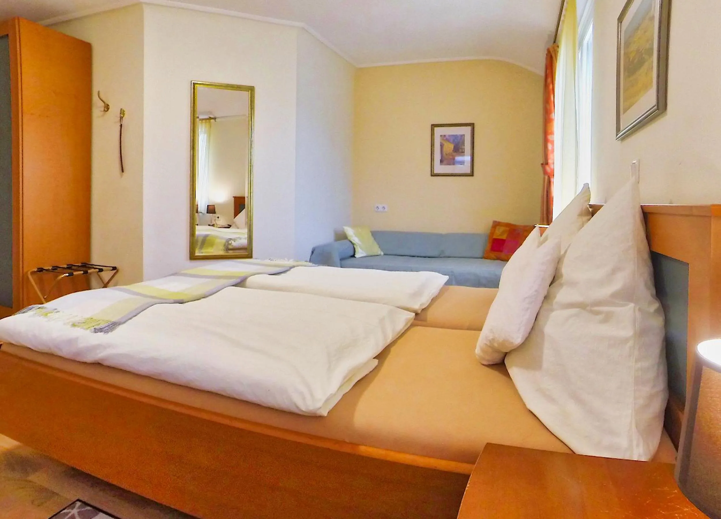 Photo of the whole room, Bed in Hotel Maurer