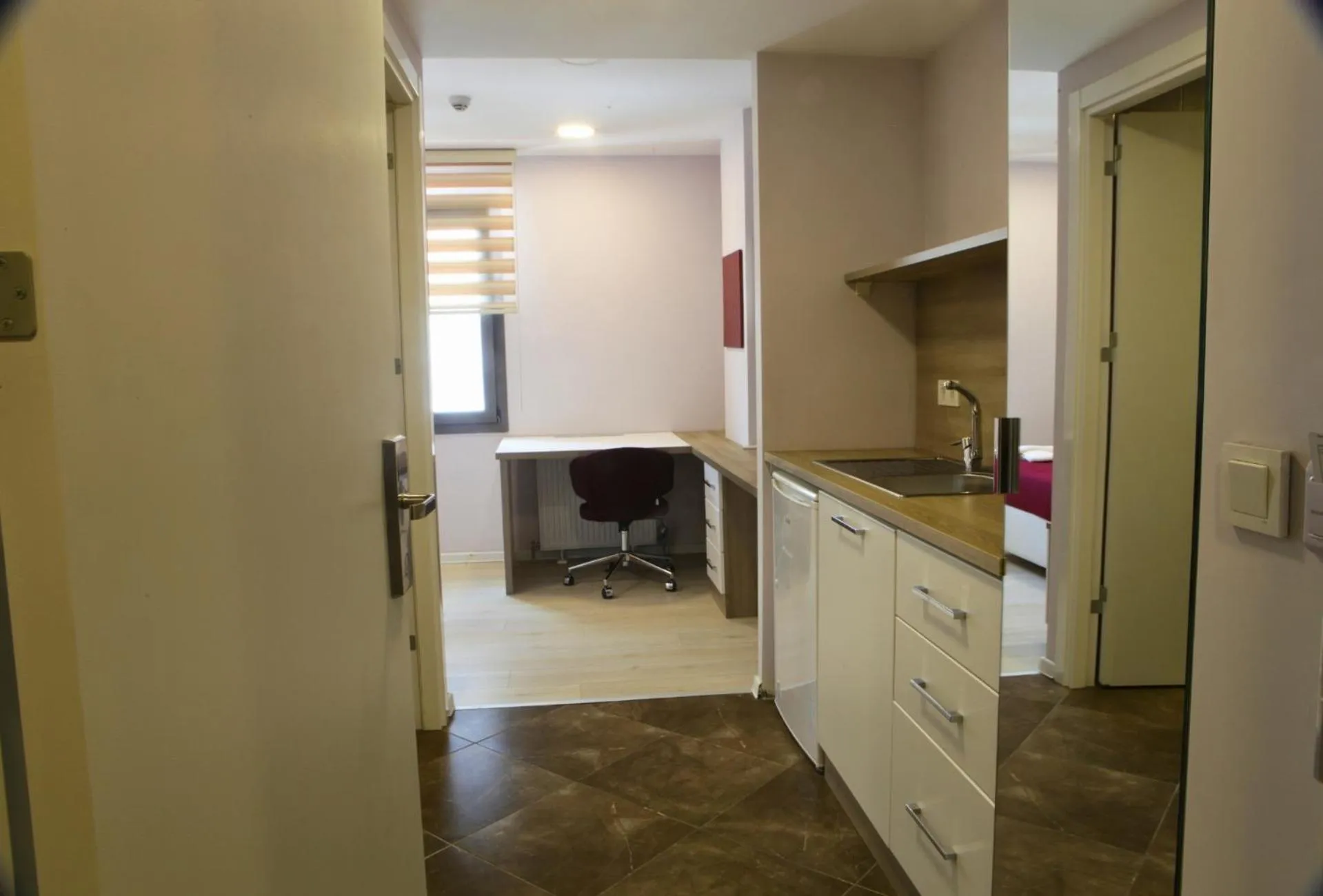 Kitchen or kitchenette in Uçar Royal Hotel ve Konferans Salonu