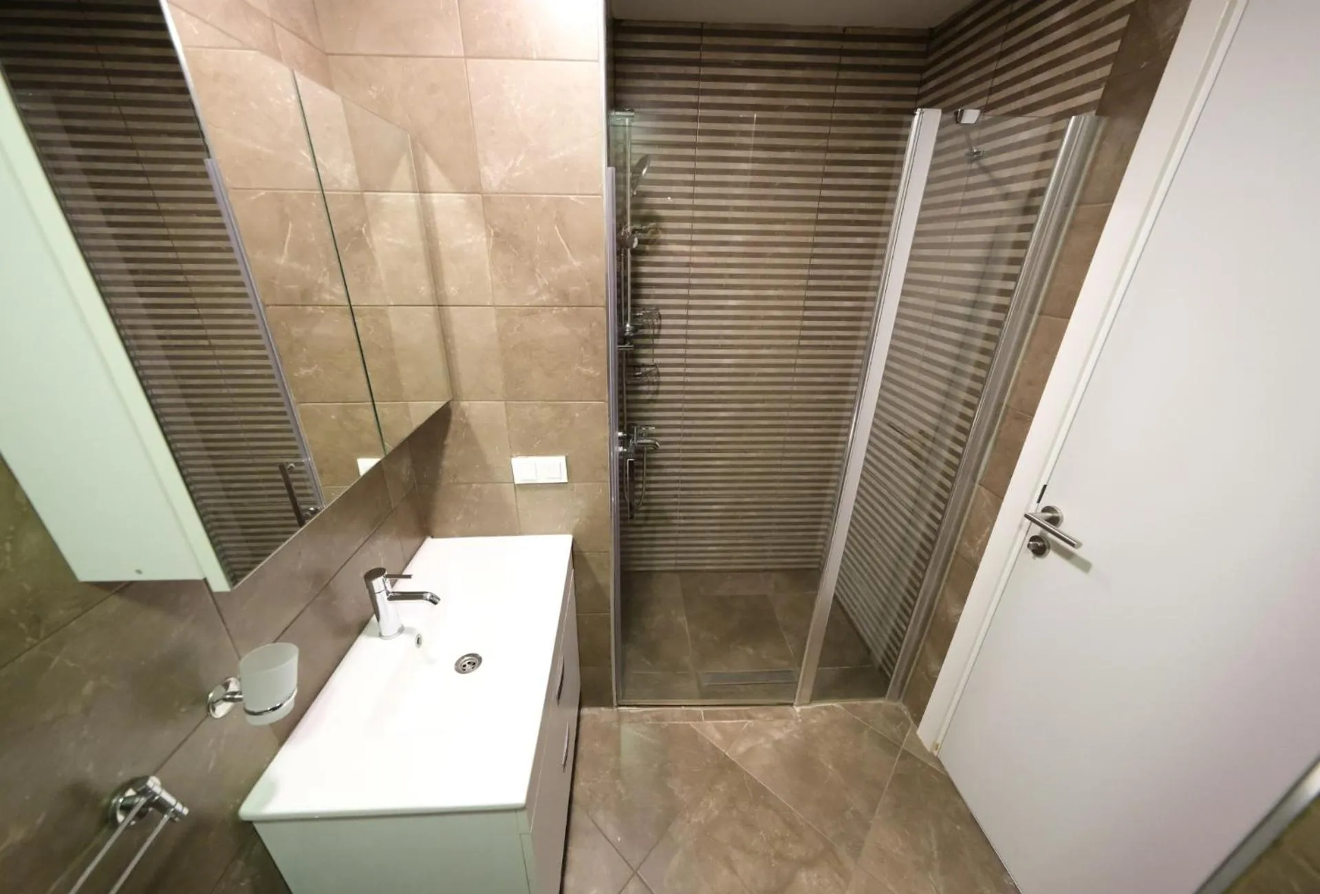 Shower in Uçar Royal Hotel ve Konferans Salonu