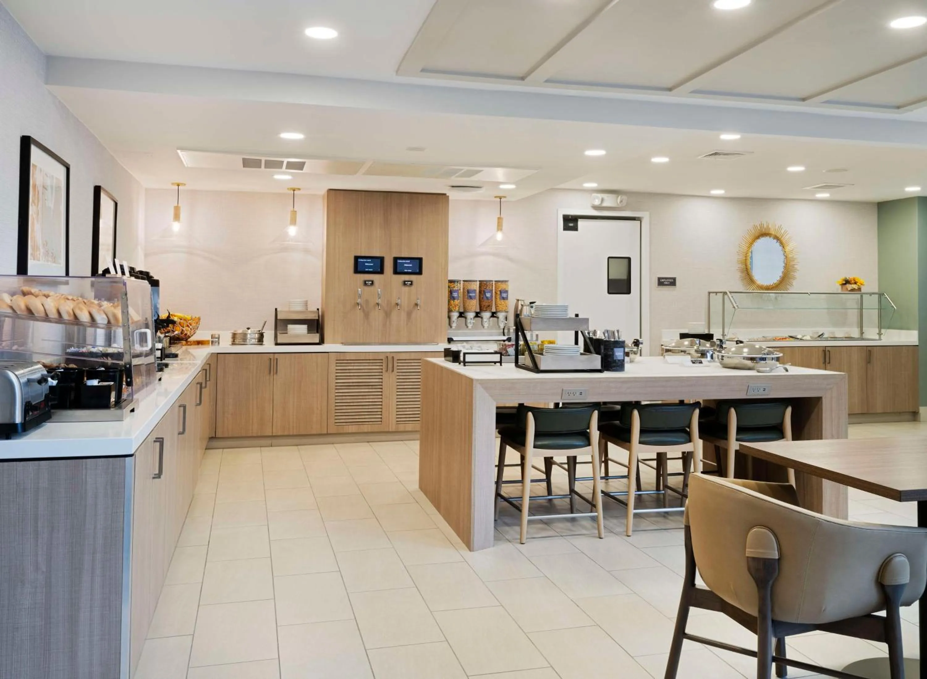 Breakfast in Homewood Suites by Hilton Parsippany-Troy Hills