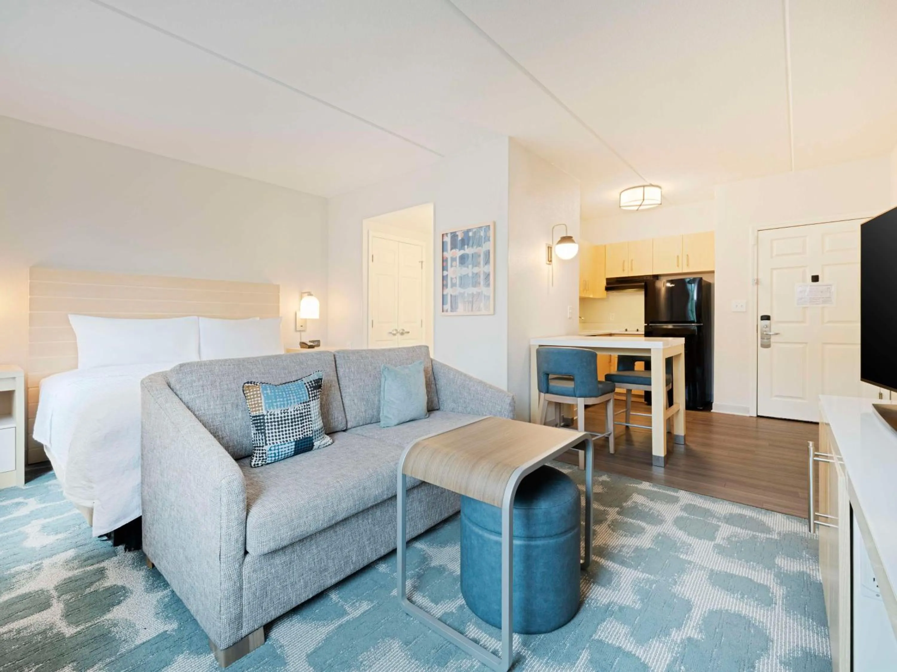 Living room in Homewood Suites by Hilton Parsippany-Troy Hills