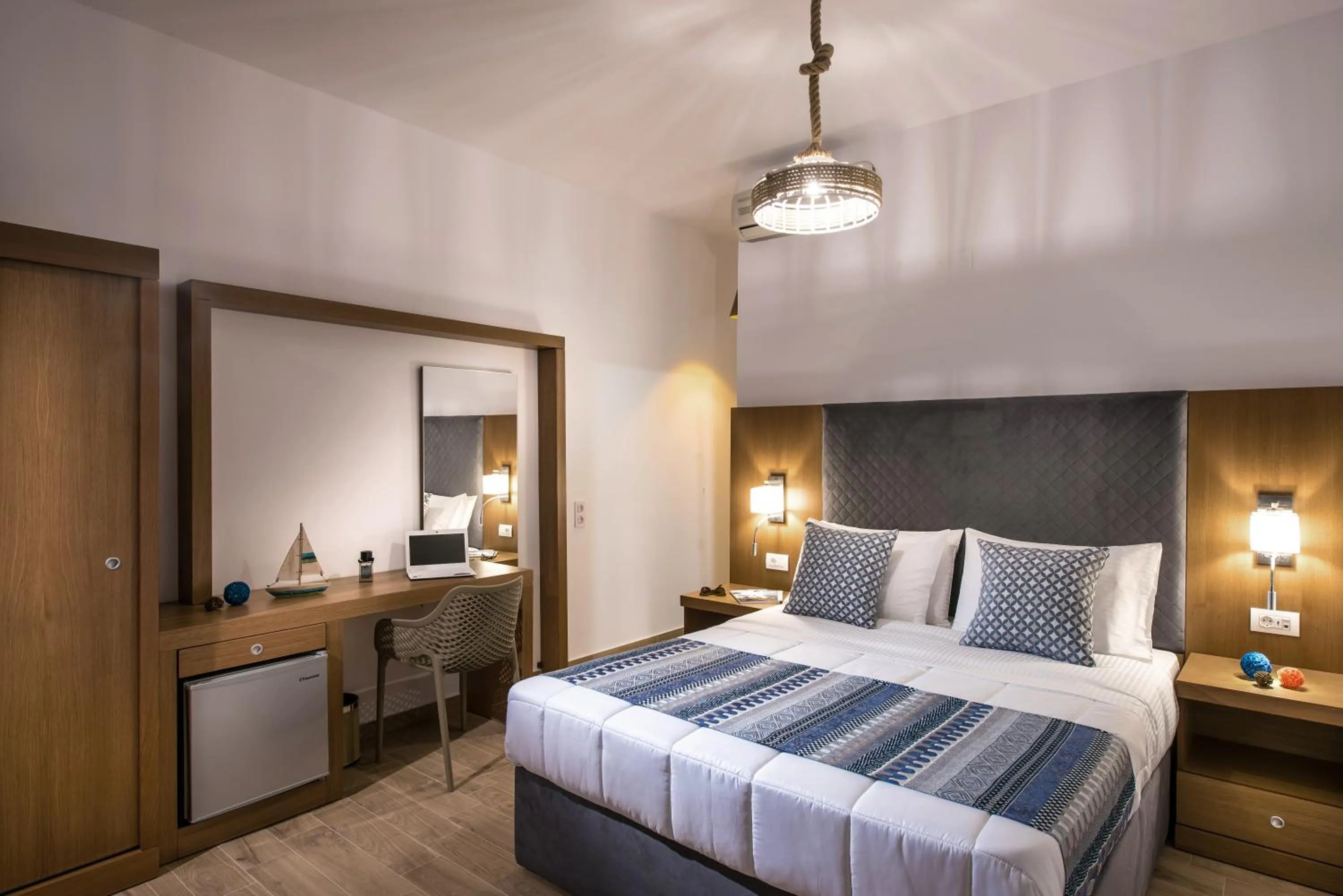 Bedroom, Bed in Yianna Caravel Suites "by Checkin" adults only